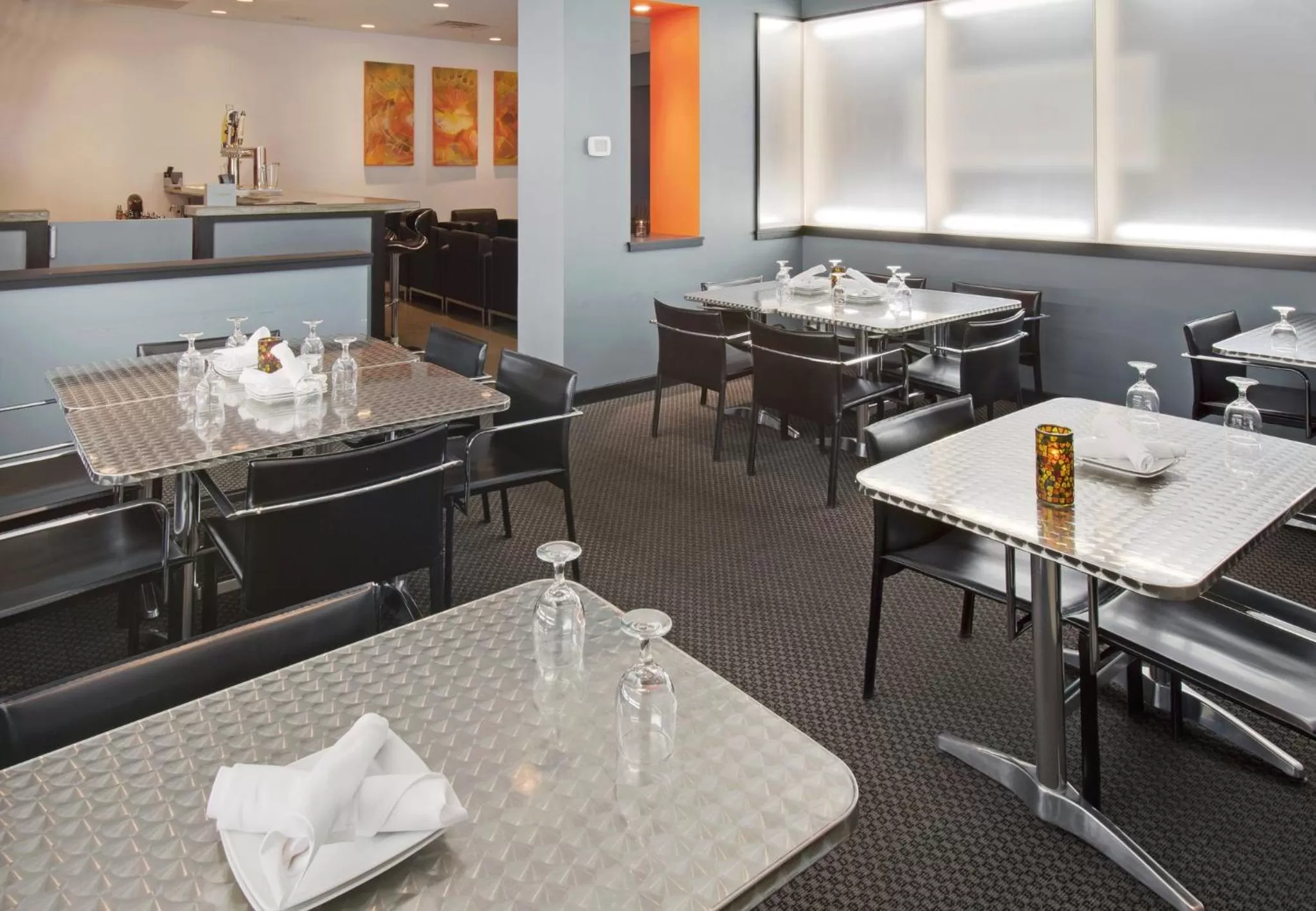 Restaurant/places to eat in Holiday Inn Lincoln Southwest by IHG