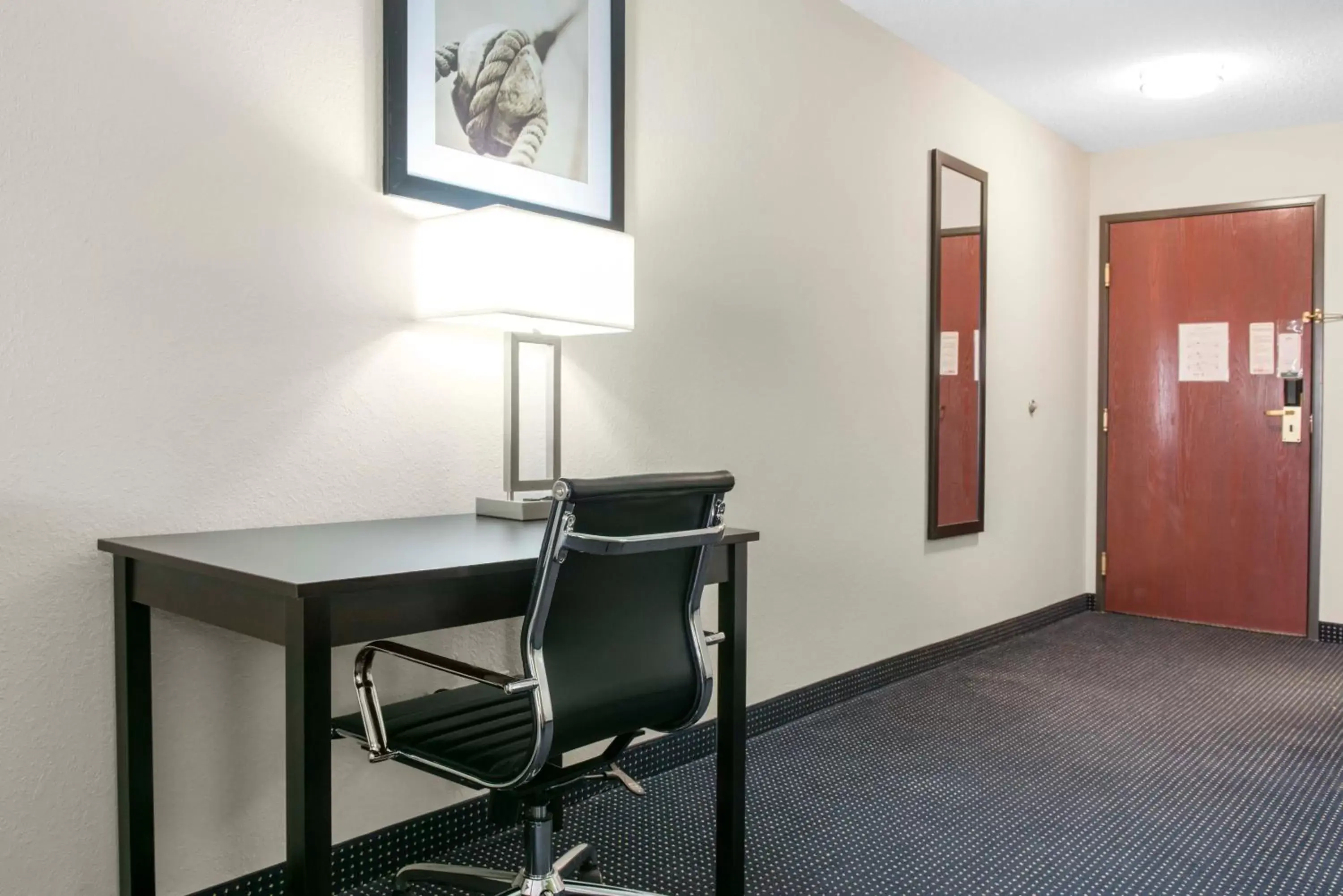 Standard King Room with Sofa Bed - Non-Smoking in Quality Inn & Suites Anderson I-69 Standard King Room with Sofa Bed - Non-Smoking in Quality Inn & Suites Anderson I-69