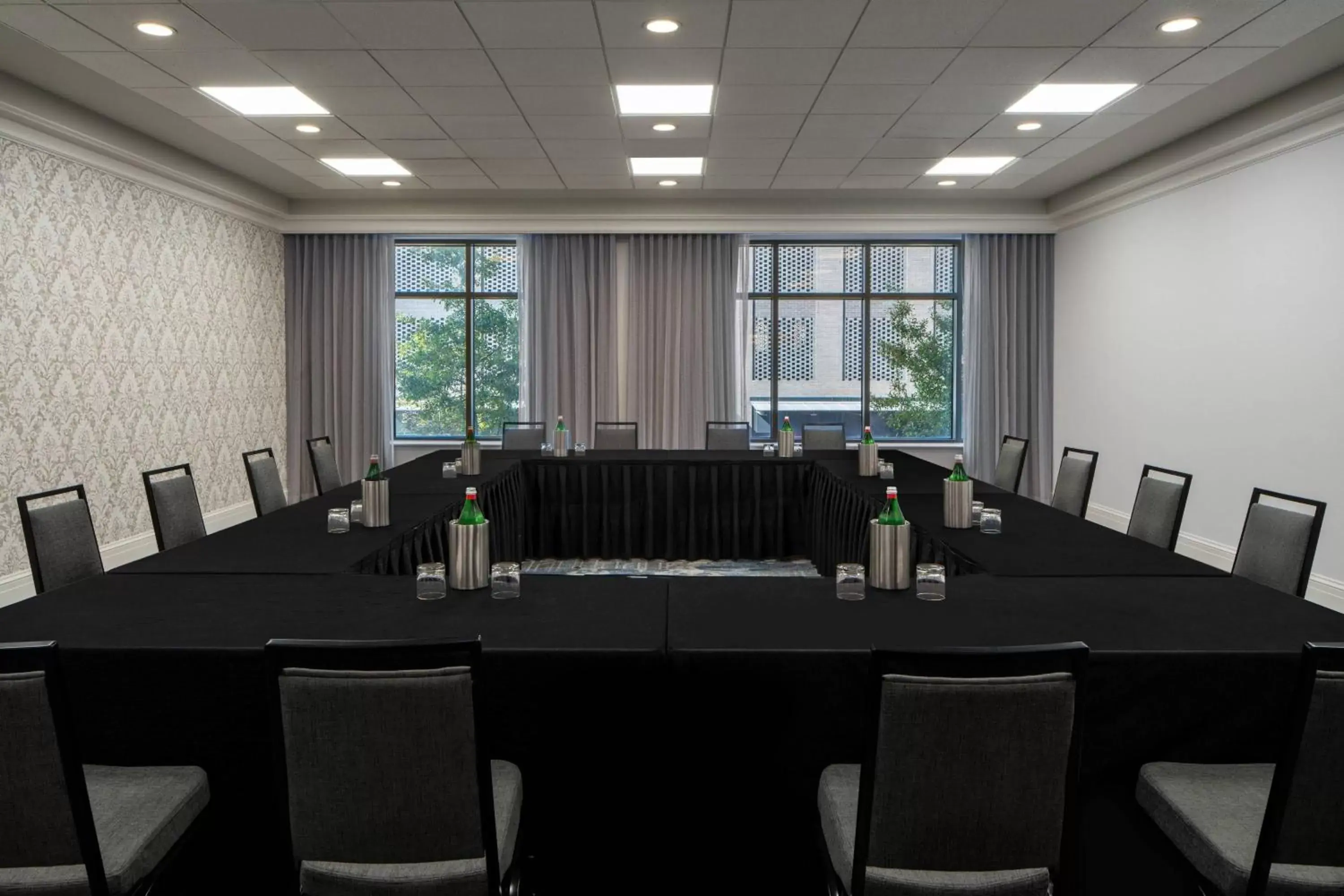 Meeting/conference room in New Orleans Marriott Warehouse Arts District