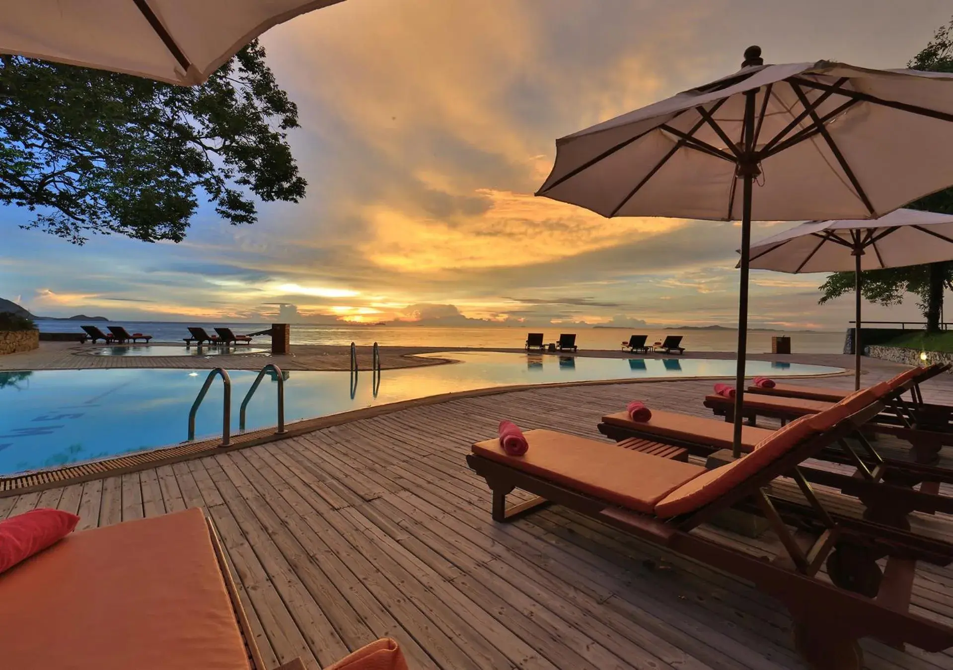 Sea view, Swimming Pool in Sunset Park Resort And Spa - SHA Plus