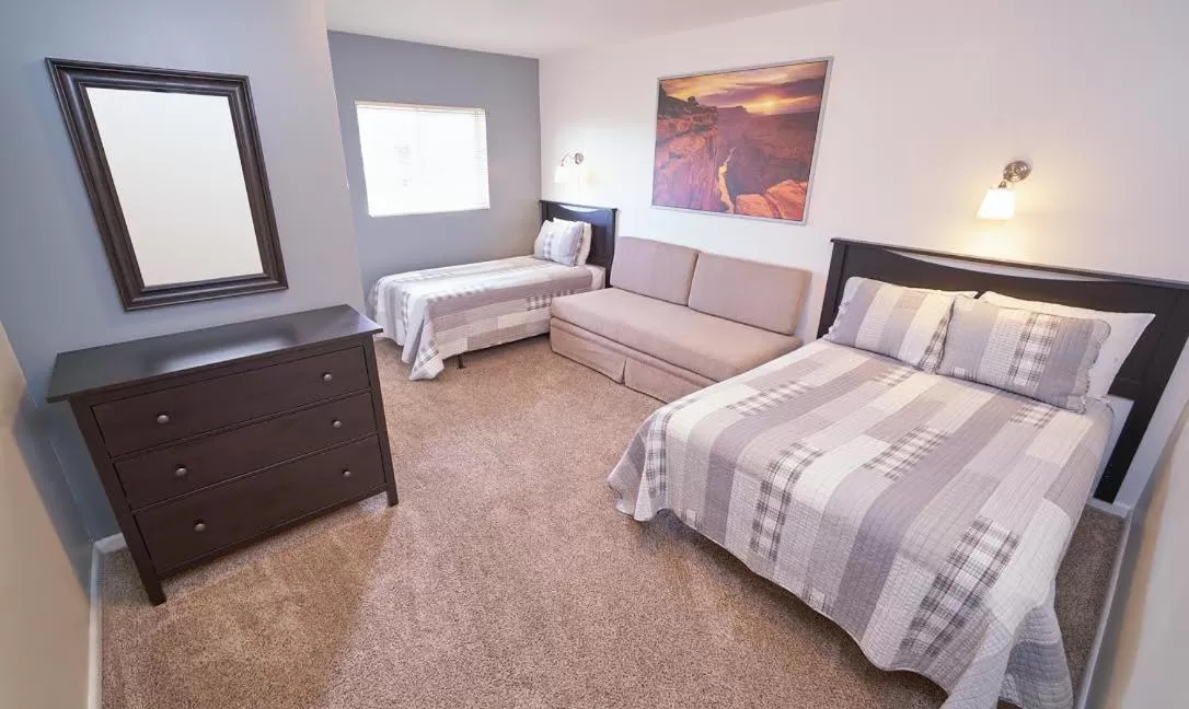 Bed in Chateau Apres Lodge