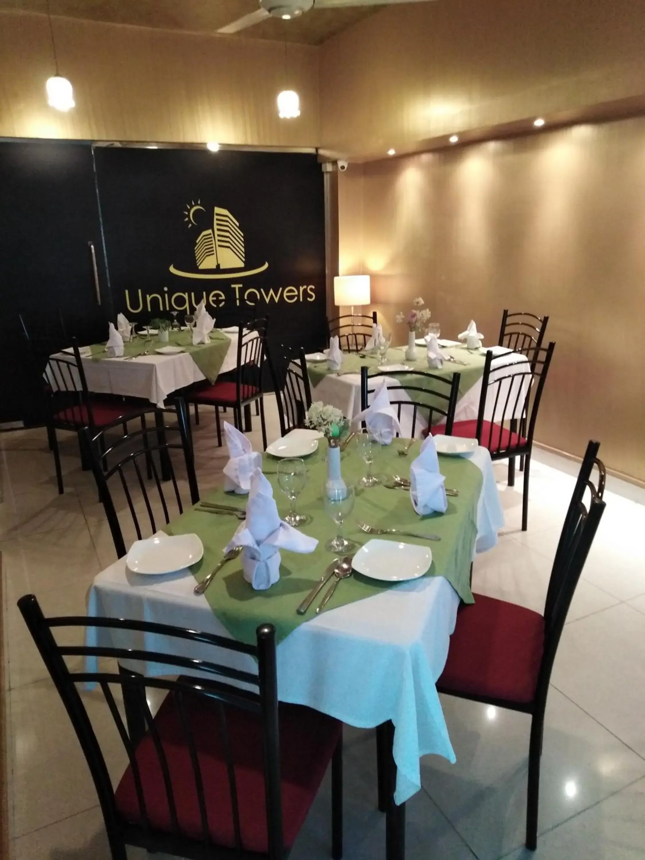 Restaurant/places to eat in Unique Towers Luxury Boutique Suites Restaurant/places to eat in Unique Towers Luxury Boutique Suites