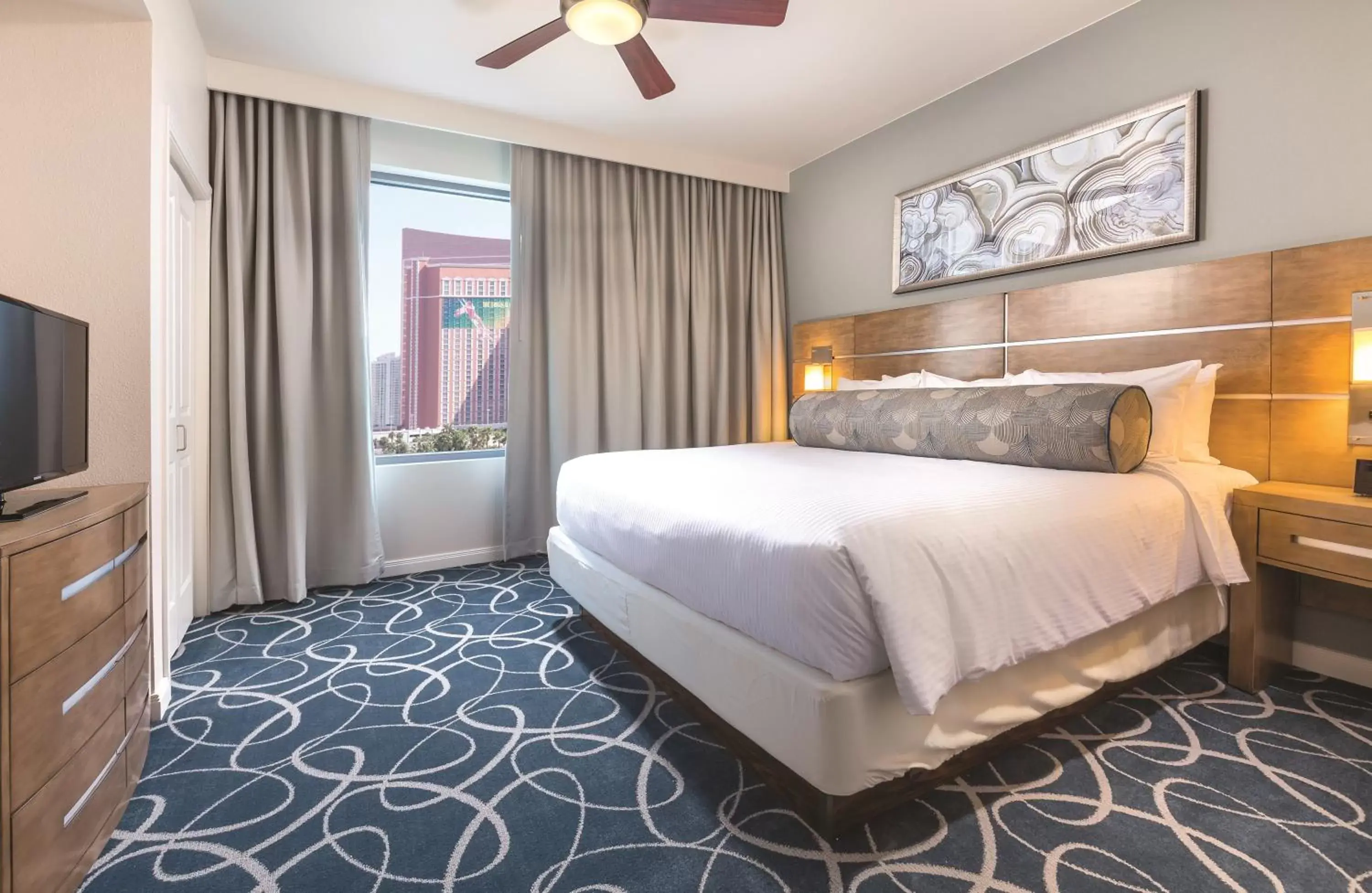 One Bedroom Deluxe Suite in Club Wyndham Desert Blue