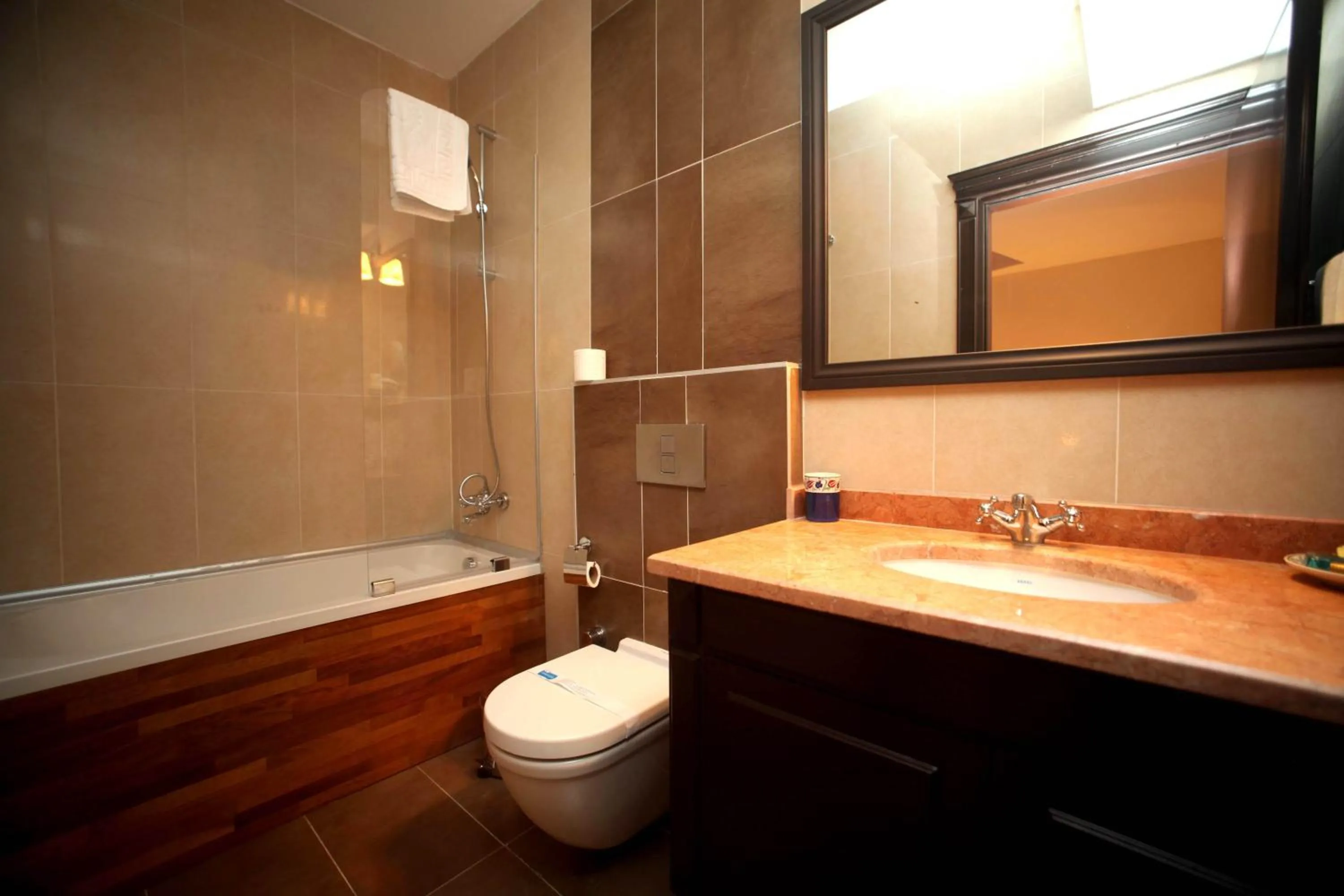 Bathroom in Lalinn Hotel