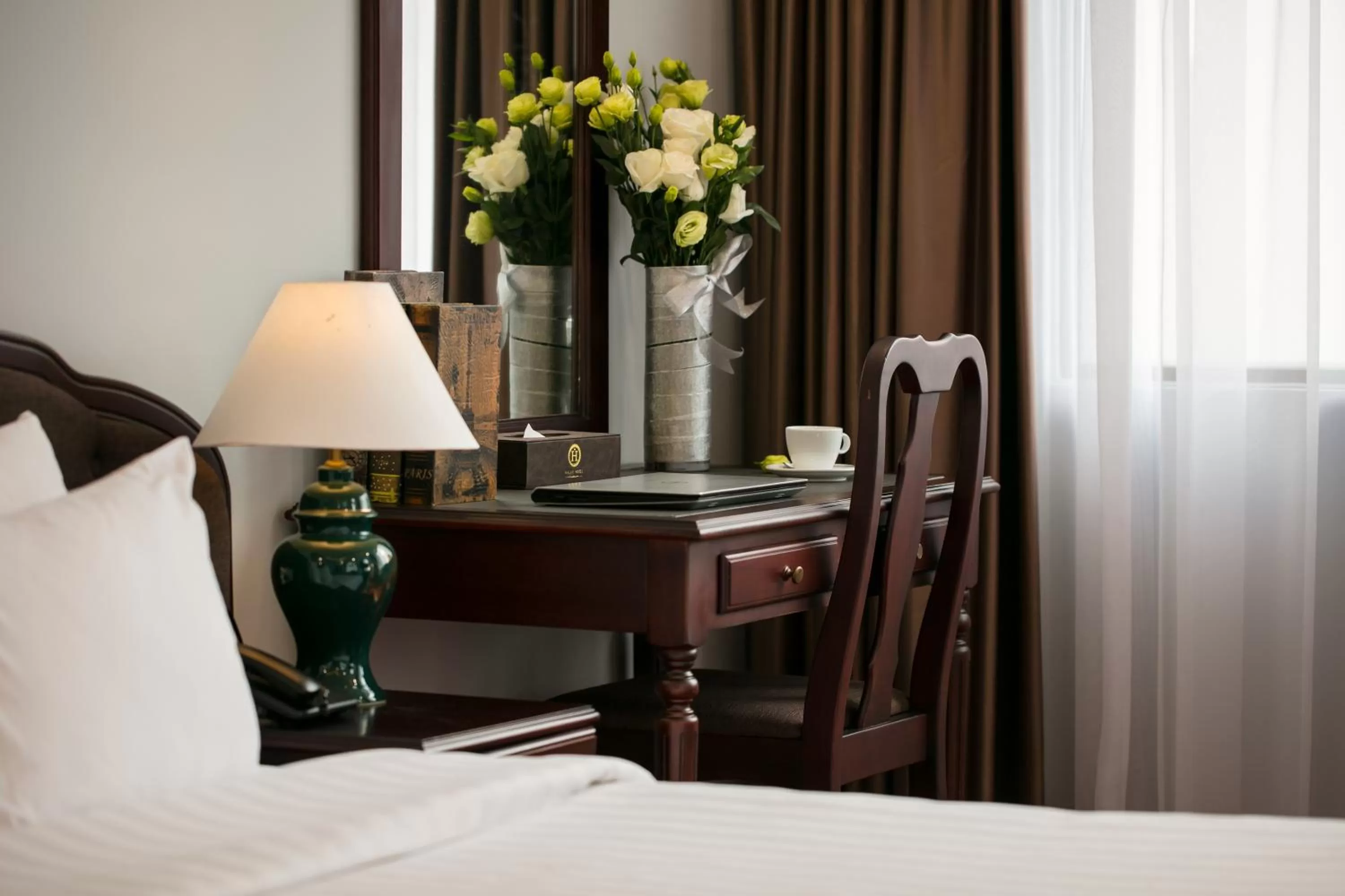 Photo of the whole room, Bed in Halais Hotel