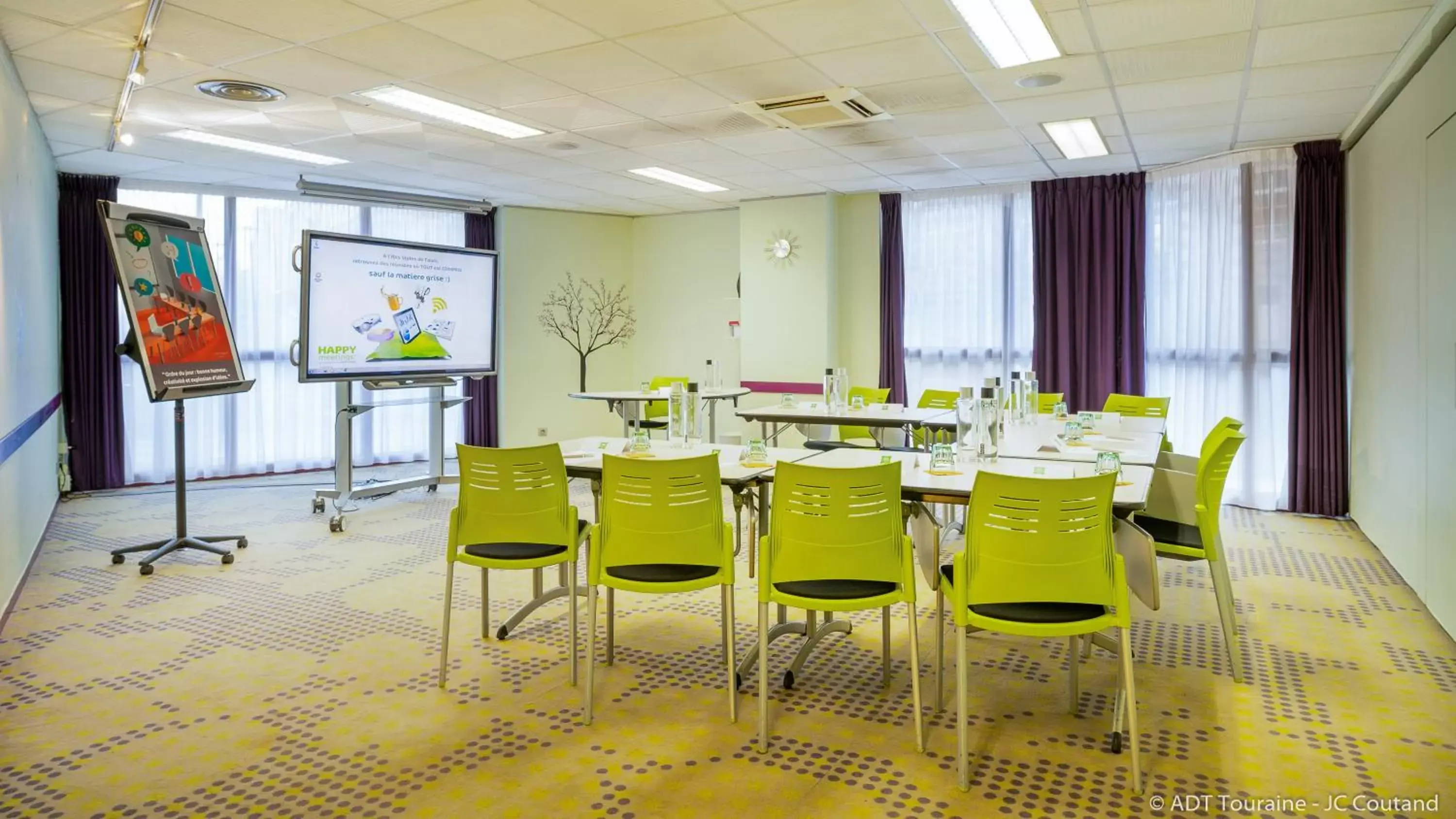 Meeting/conference room in ibis Styles Tours Centre