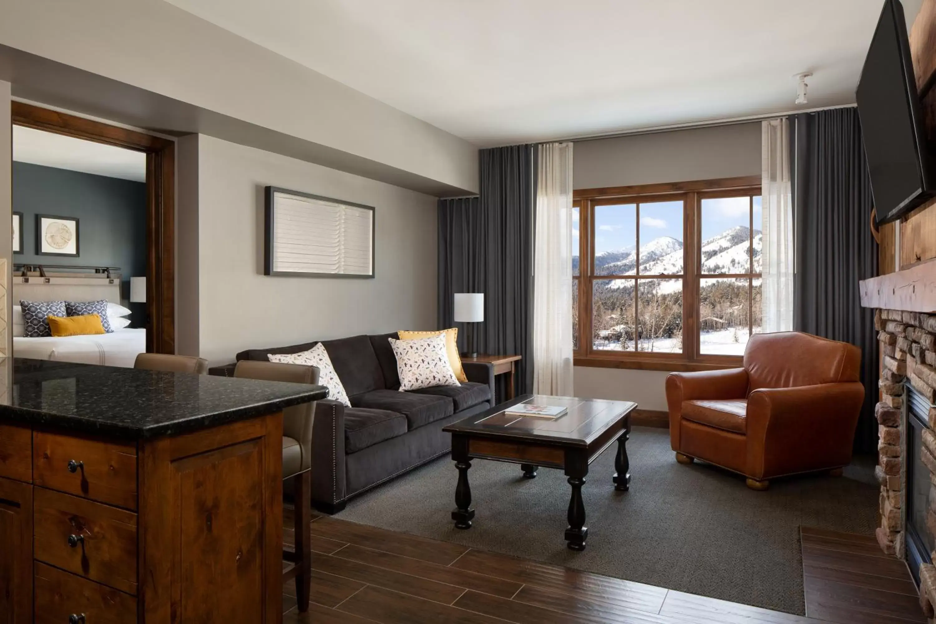 Living room, Seating Area in Teton Mountain Lodge and Spa, a Noble House Resort