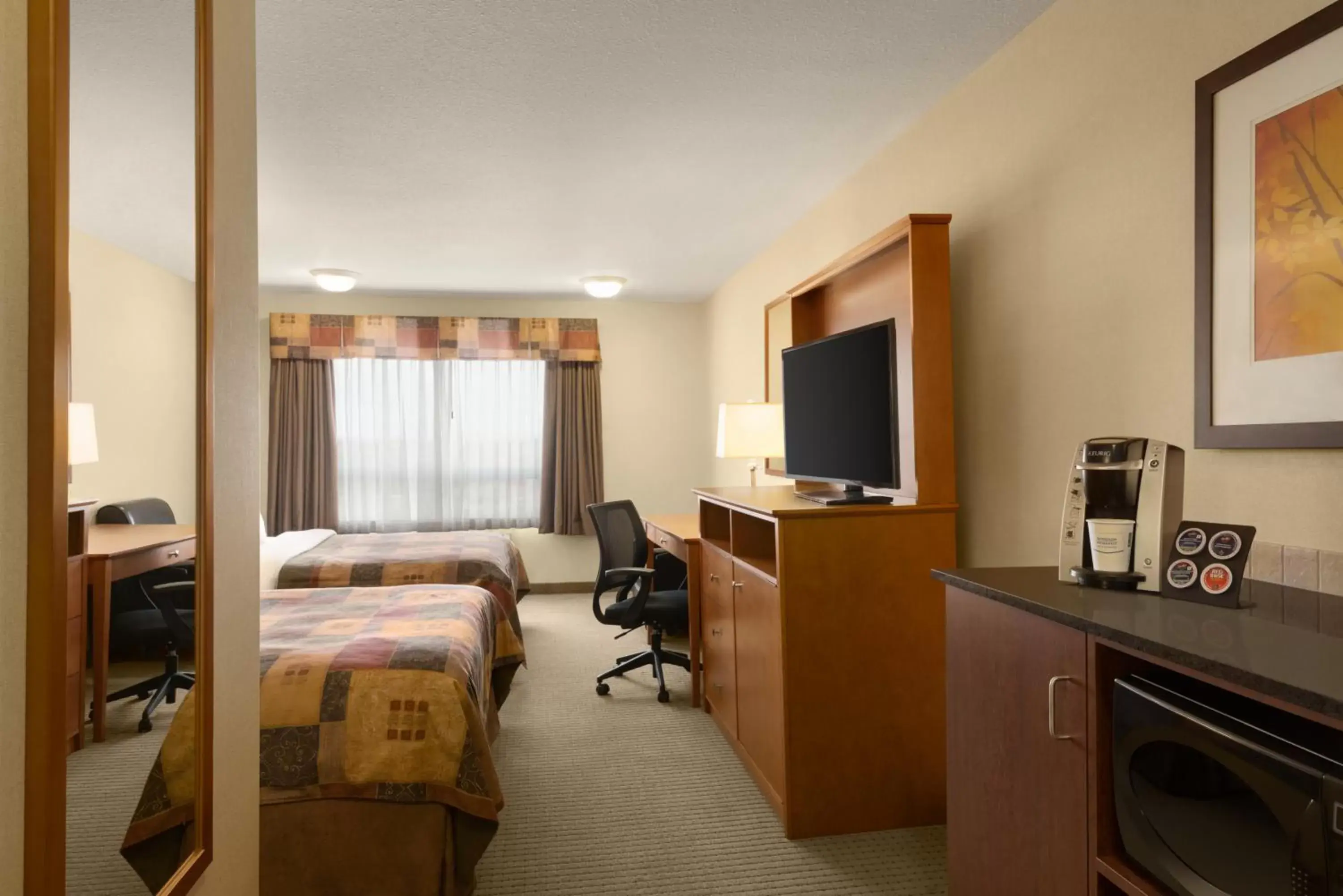 Bedroom, Bed in Ramada by Wyndham Drayton Valley Bedroom, Bed in Ramada by Wyndham Drayton Valley