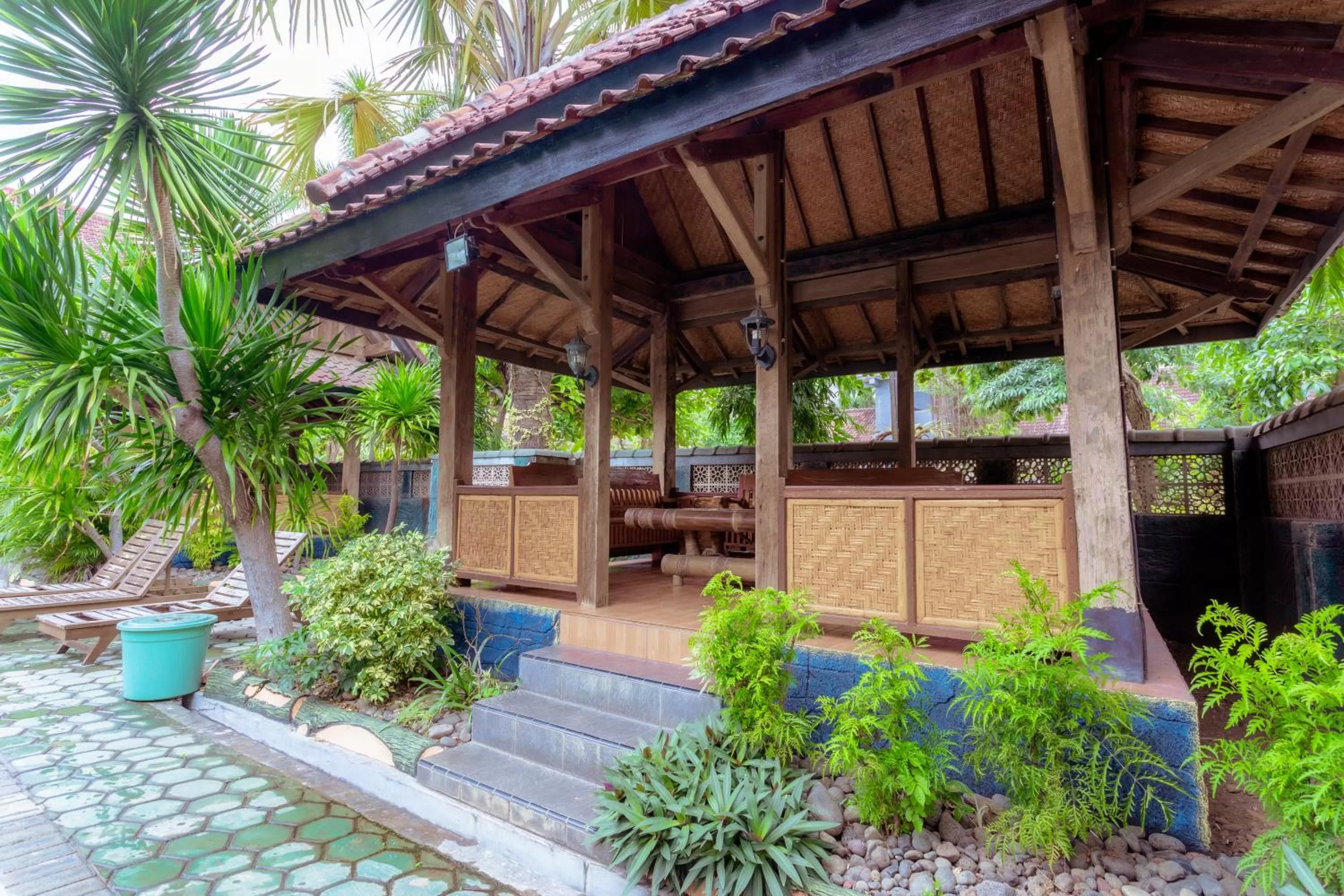 Property building in Hotel Mahkota Plengkung by ecommerceloka