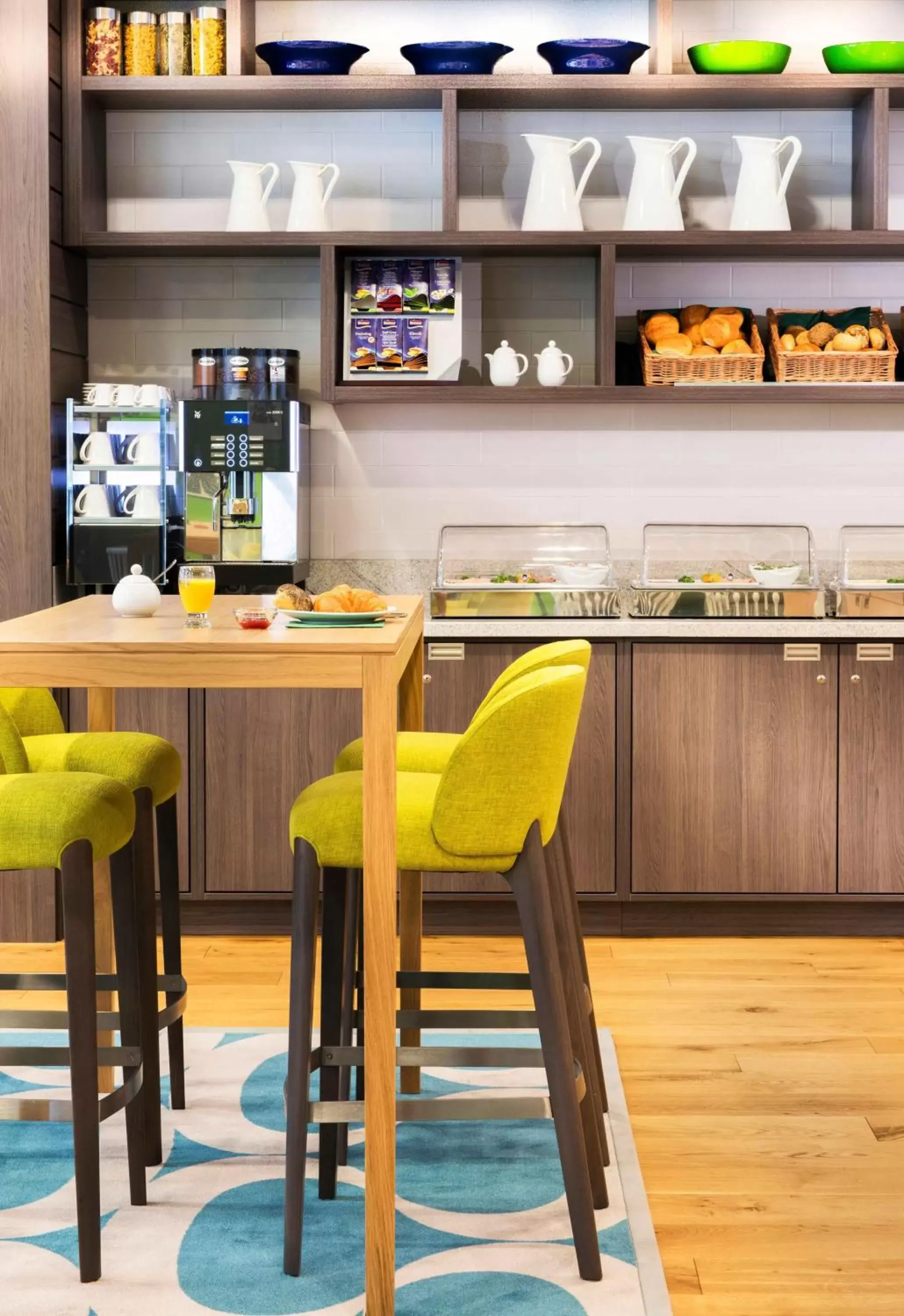 Restaurant/places to eat in Citadines City Centre Frankfurt Restaurant/places to eat in Citadines City Centre Frankfurt