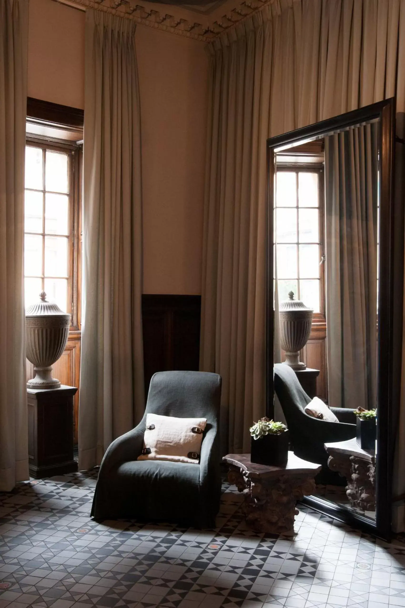 Facade/entrance in voco Grand Central Glasgow by IHG Facade/entrance in voco Grand Central Glasgow by IHG