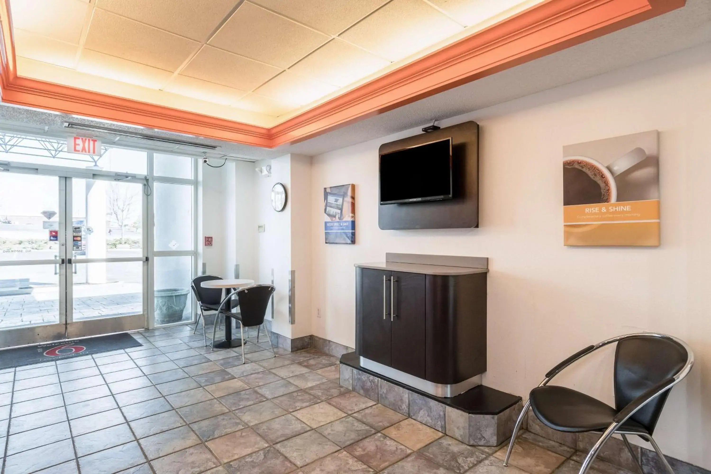 Lobby or reception in Motel 6-Newport, TN Lobby or reception in Motel 6-Newport, TN