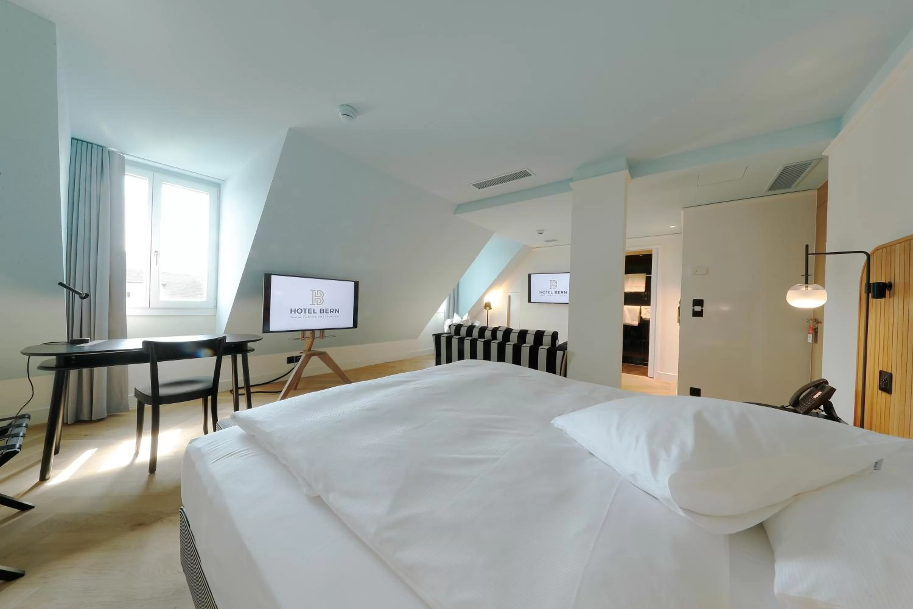 Photo of the whole room, Bed in Best Western Plus Hotel Bern