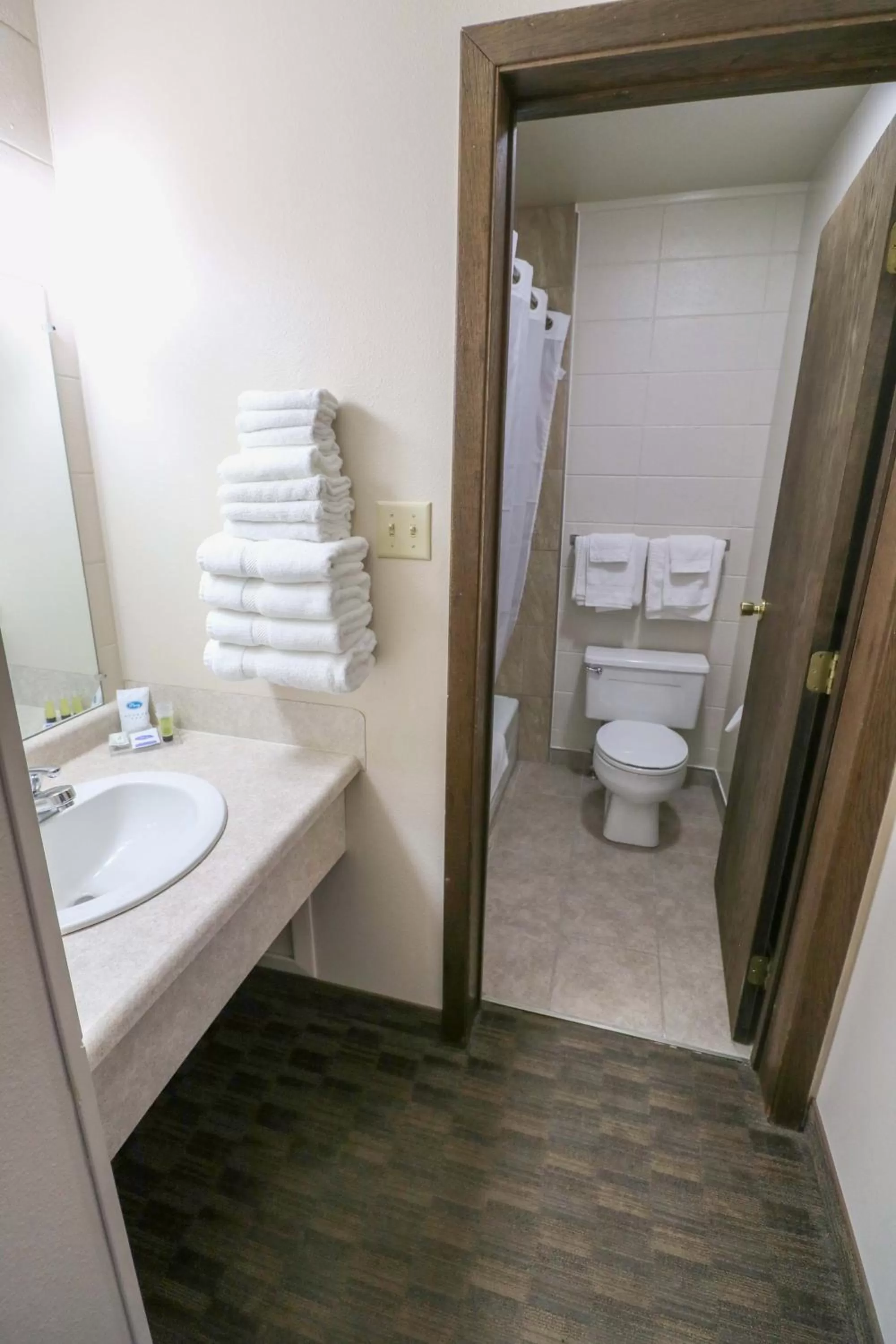 Bathroom in Bear Lodge Motel