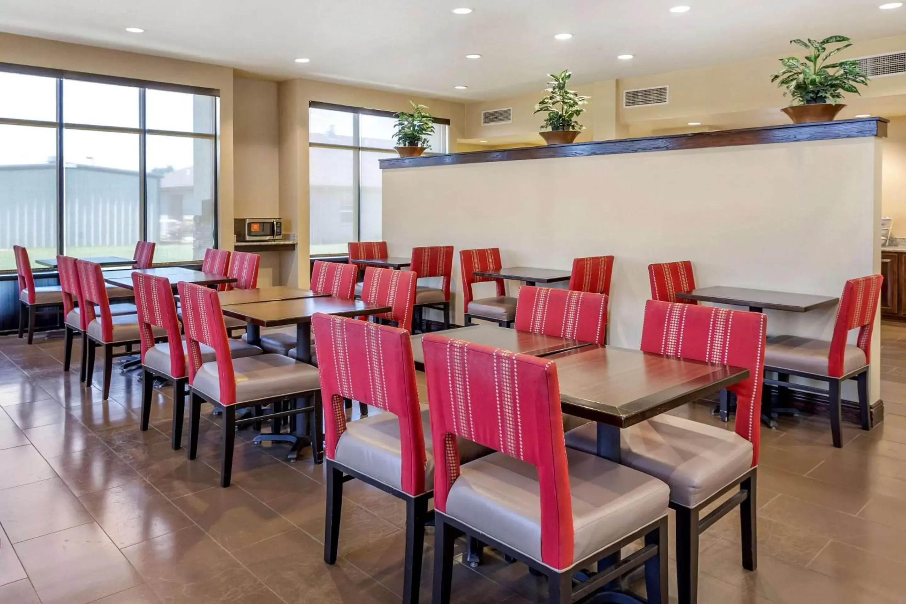 Restaurant/places to eat in Comfort Suites Jonesboro University Area Restaurant/places to eat in Comfort Suites Jonesboro University Area