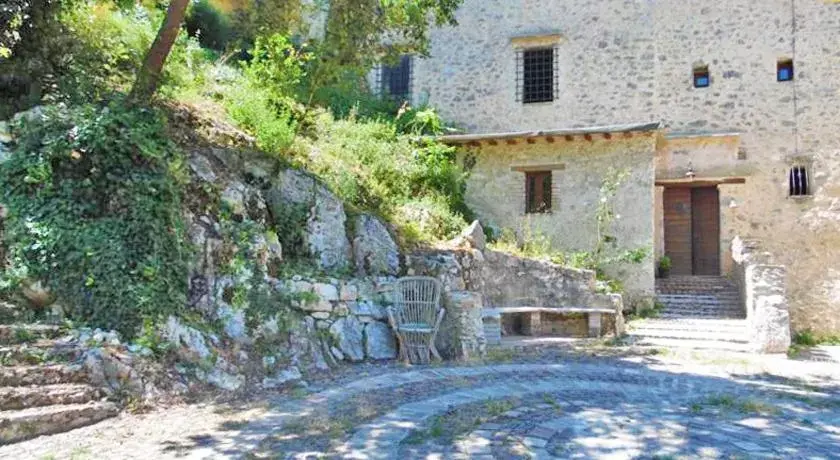 Property Building in Castello Girasole