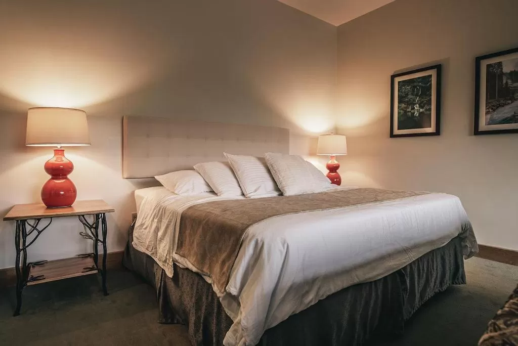 King Room with Mountain View in Nantahala Village