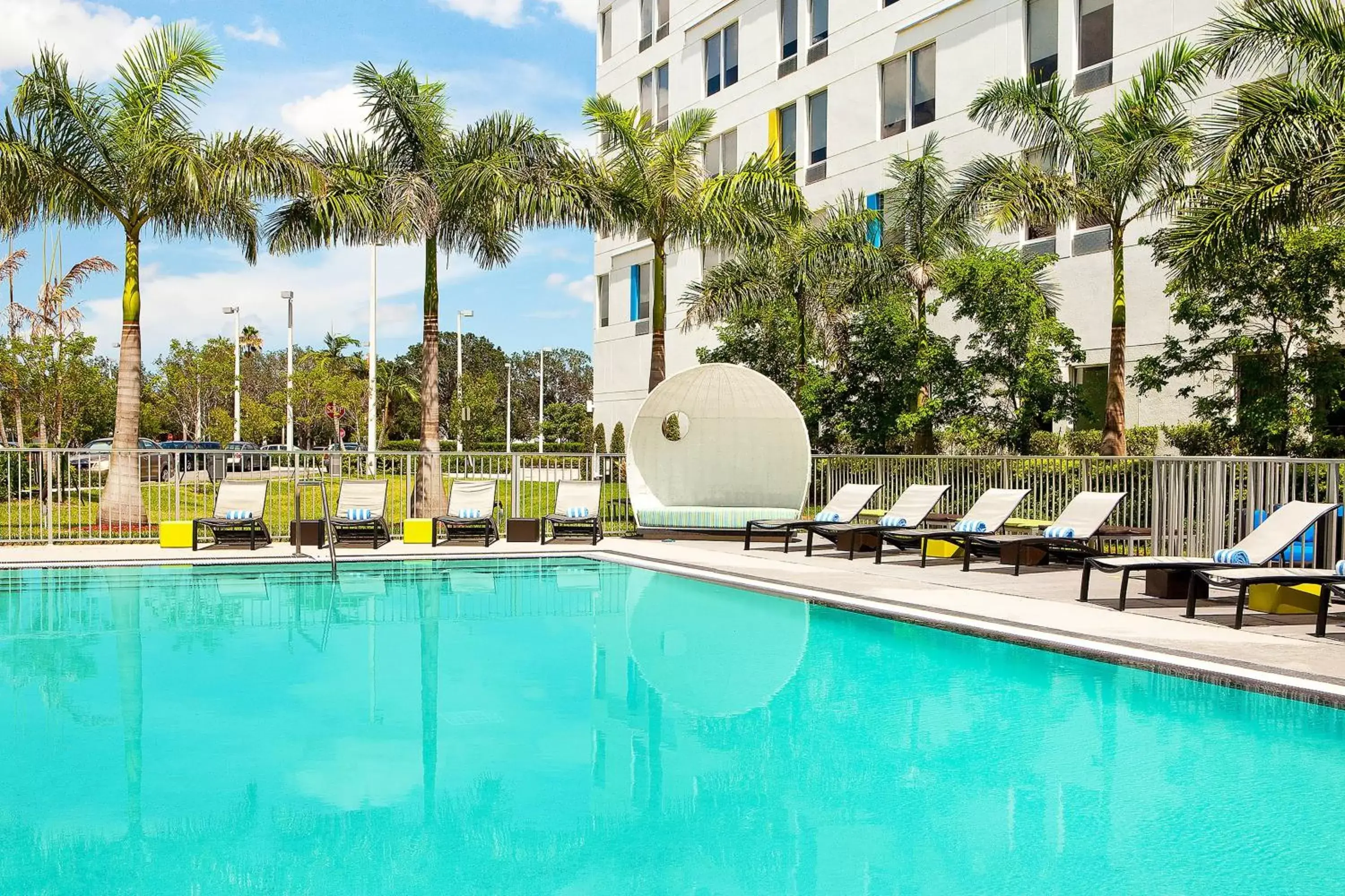 Swimming Pool in Aloft Miami Doral
