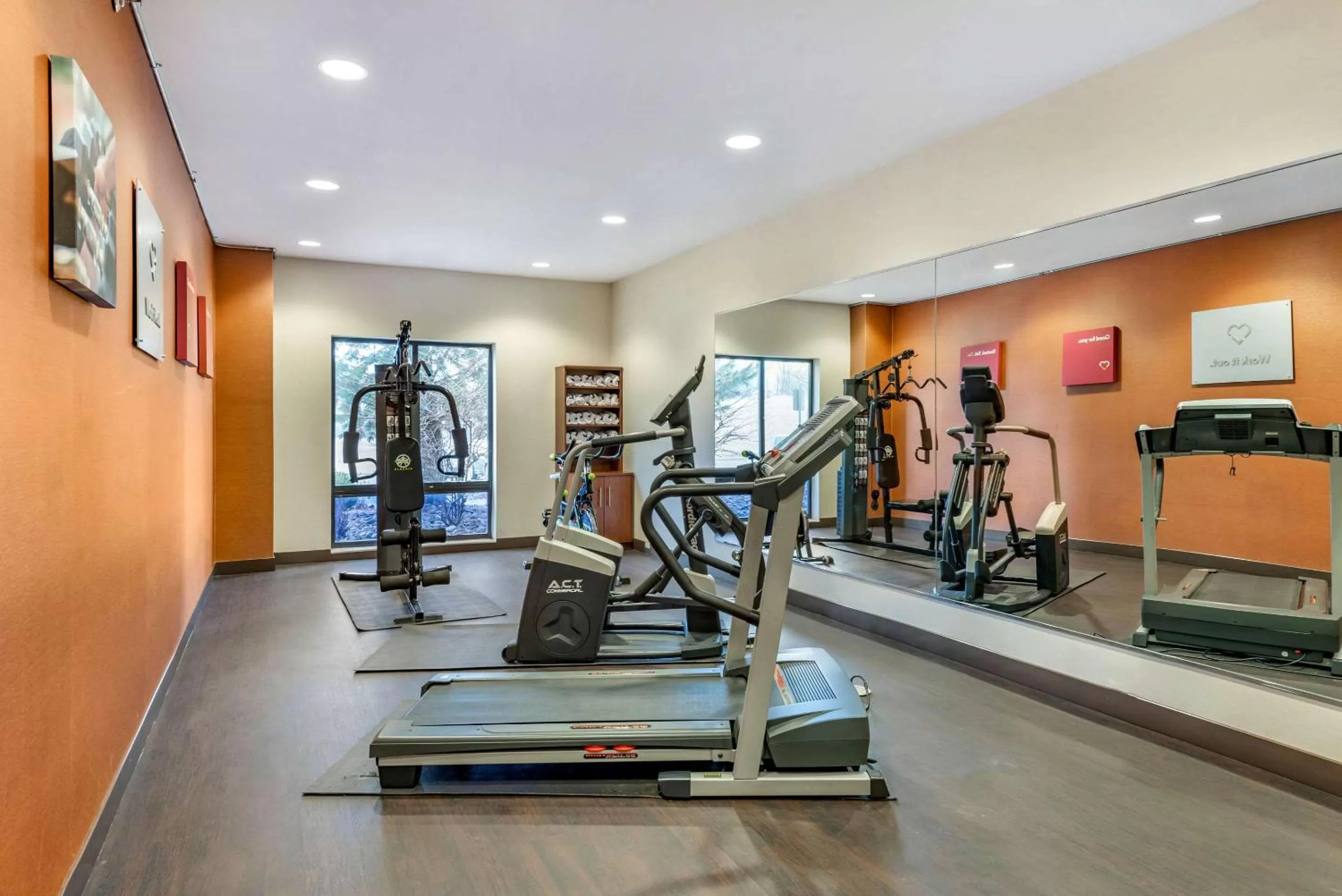 Fitness centre/facilities in Comfort Suites Elkhart South