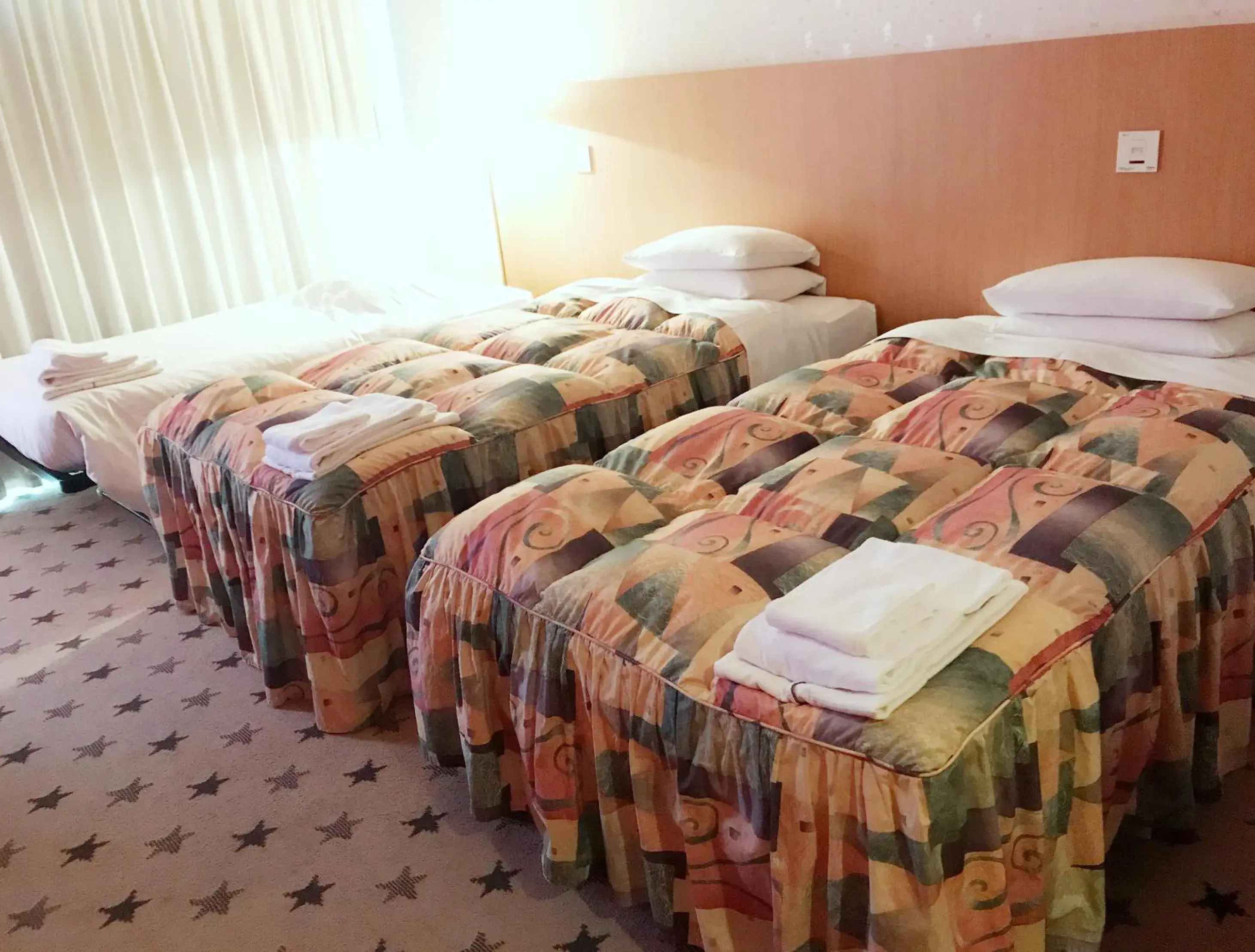 Photo of the whole room, Bed in Hotel Seagull Tempozan Osaka