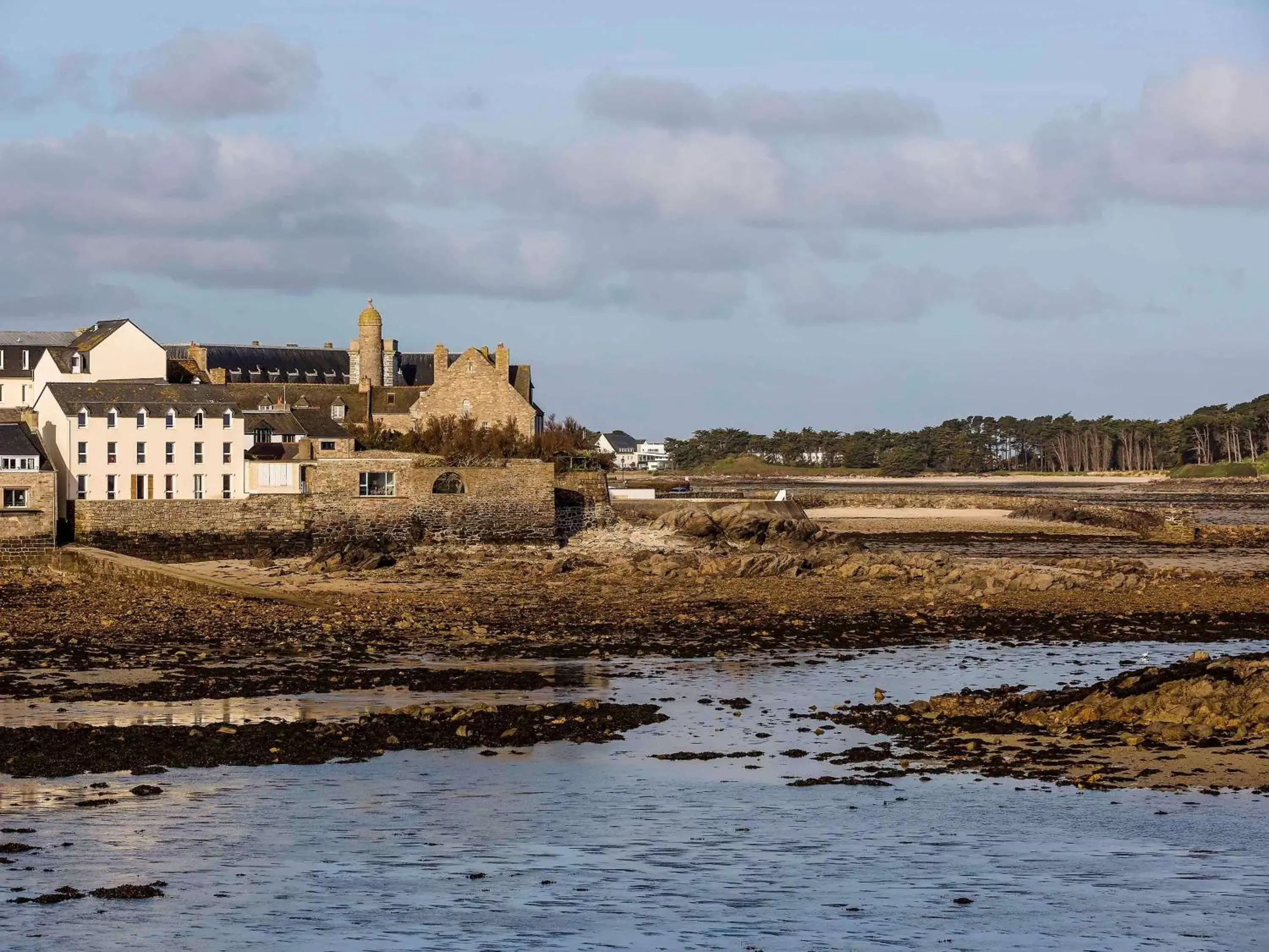 Property building in ibis Roscoff