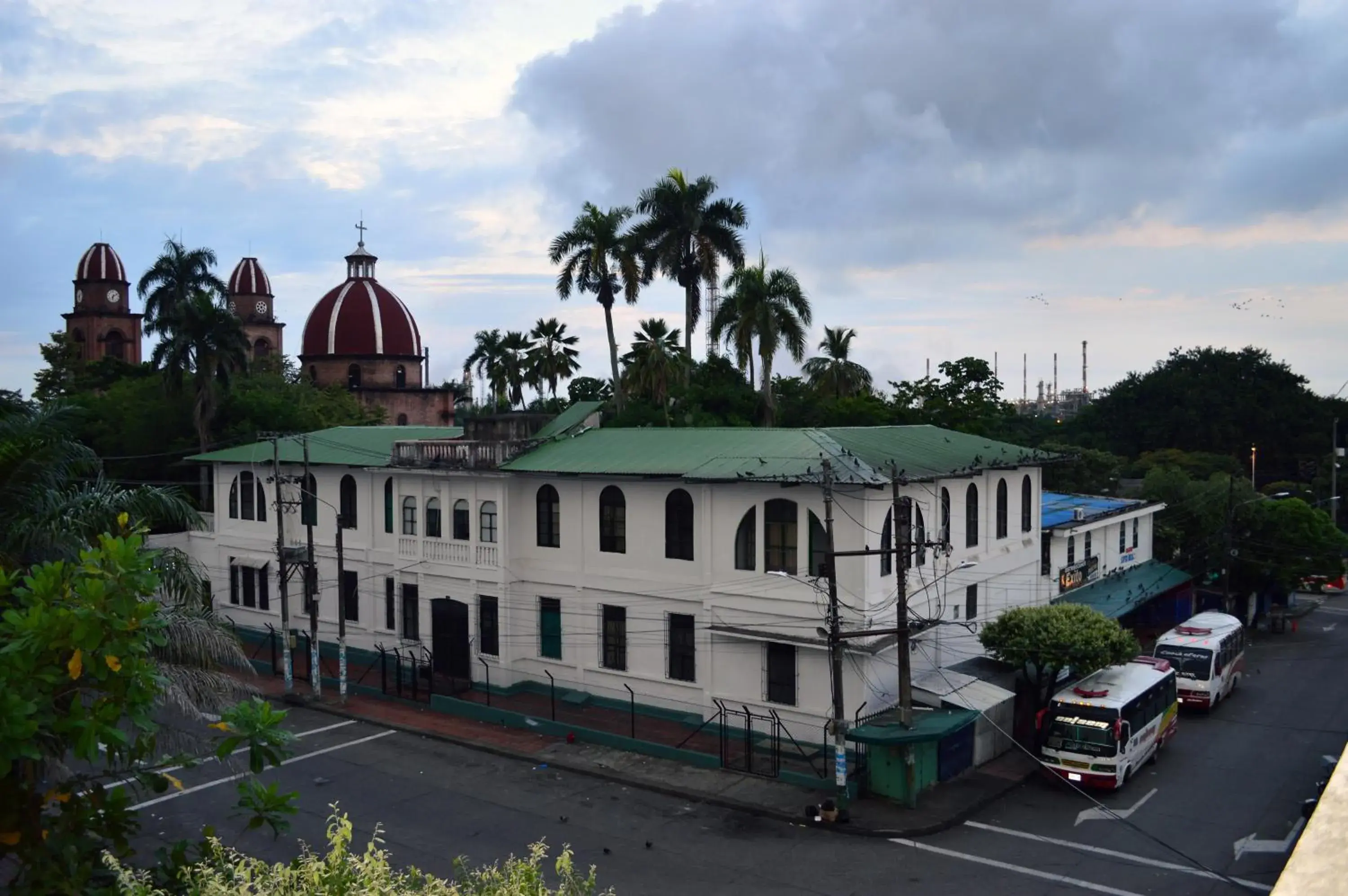 Area and facilities, Property Building in Hotel San Carlos