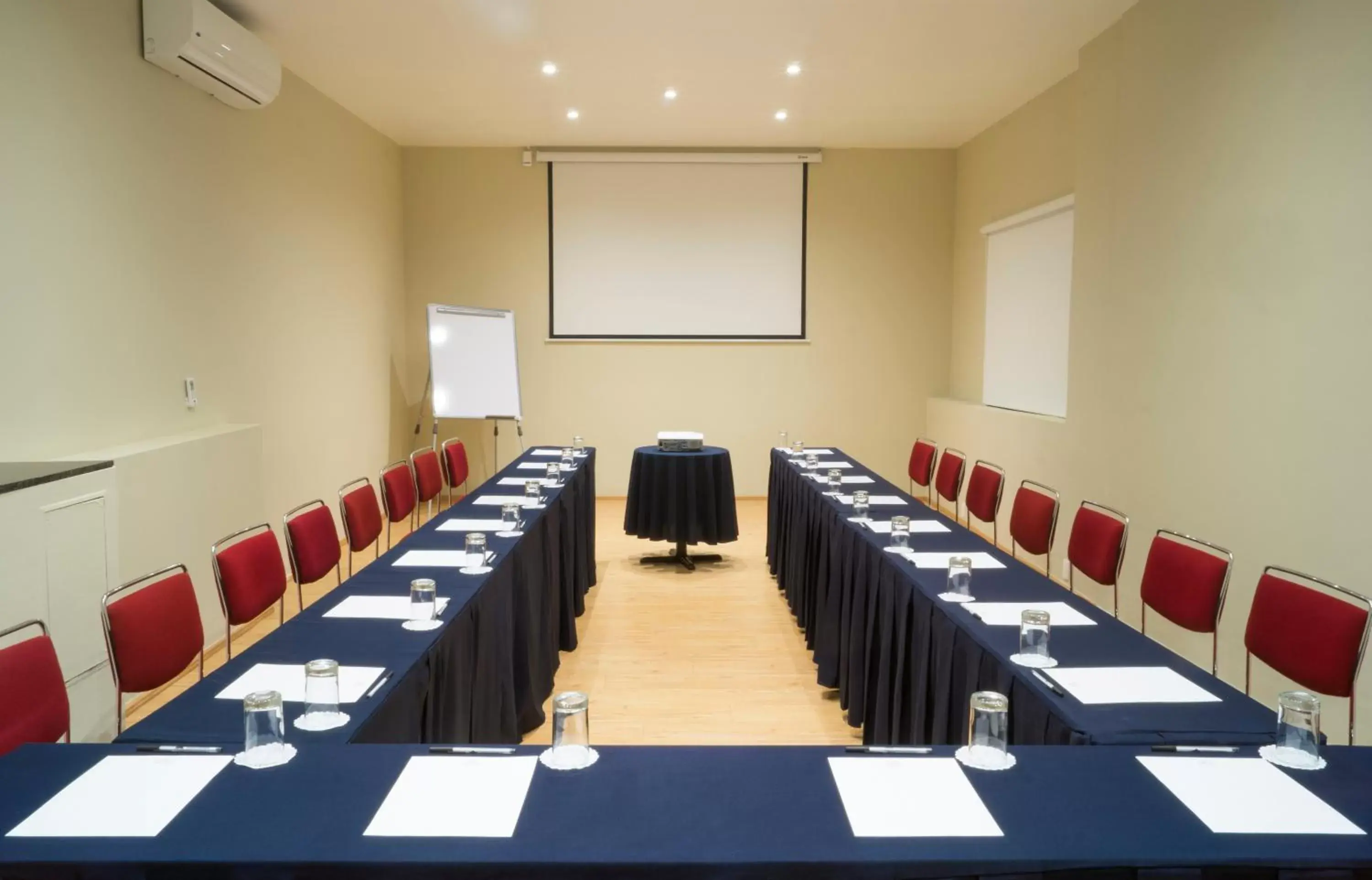 Meeting/conference room, Business Area/Conference Room in Alteza Polanco