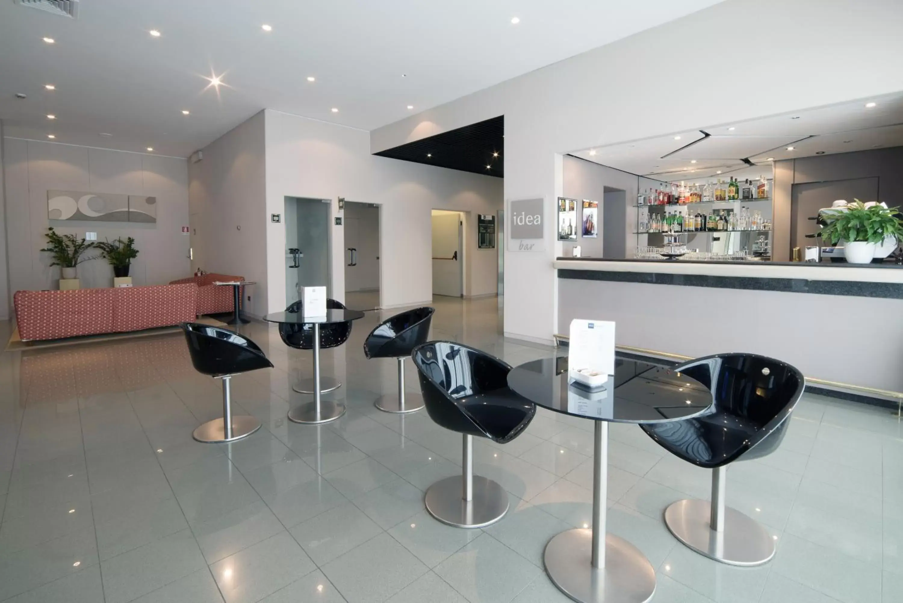 Lounge or bar, Restaurant/Places to Eat in Idea Hotel Piacenza