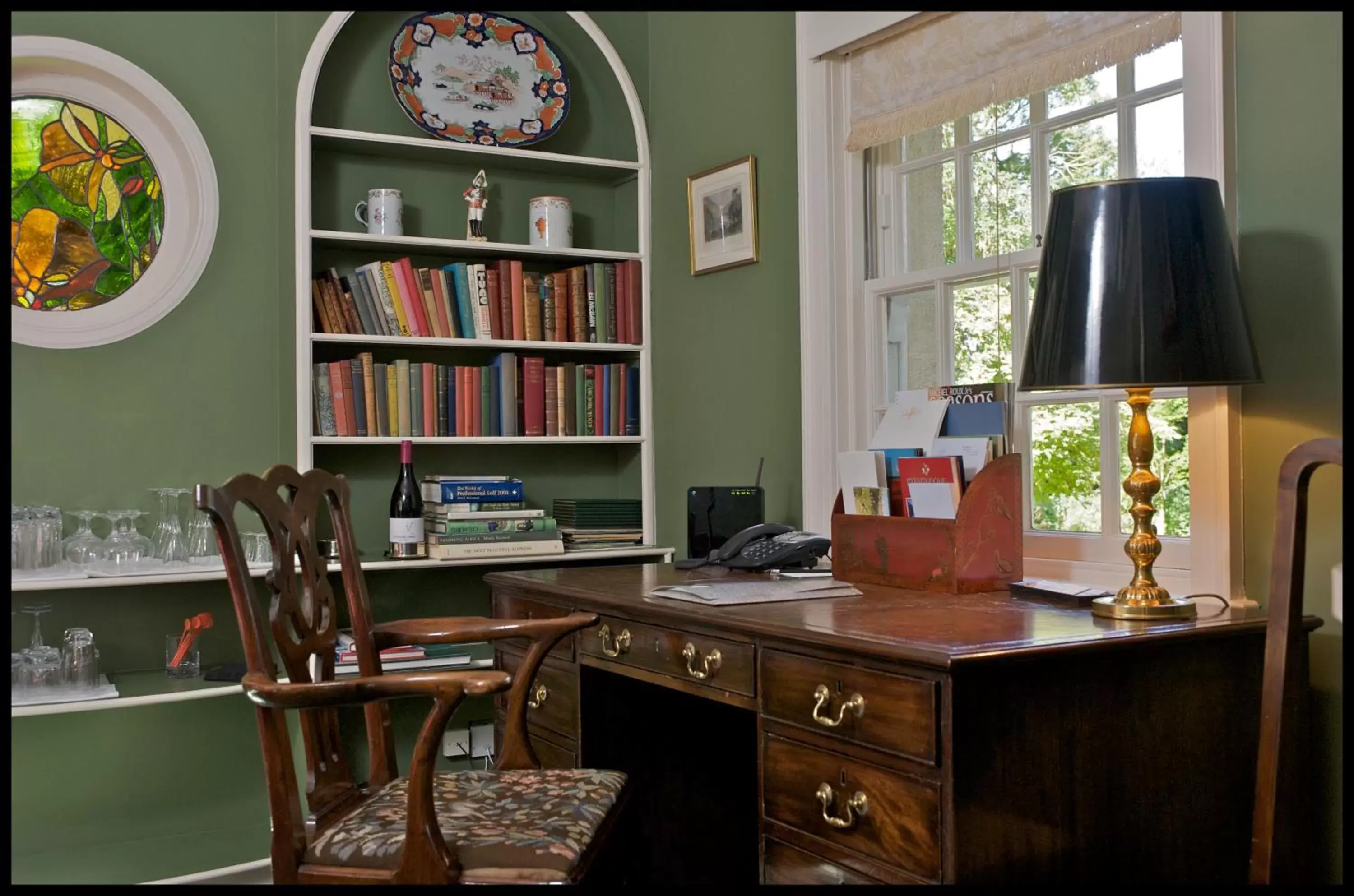 Library in Greywalls Hotel & Chez Roux