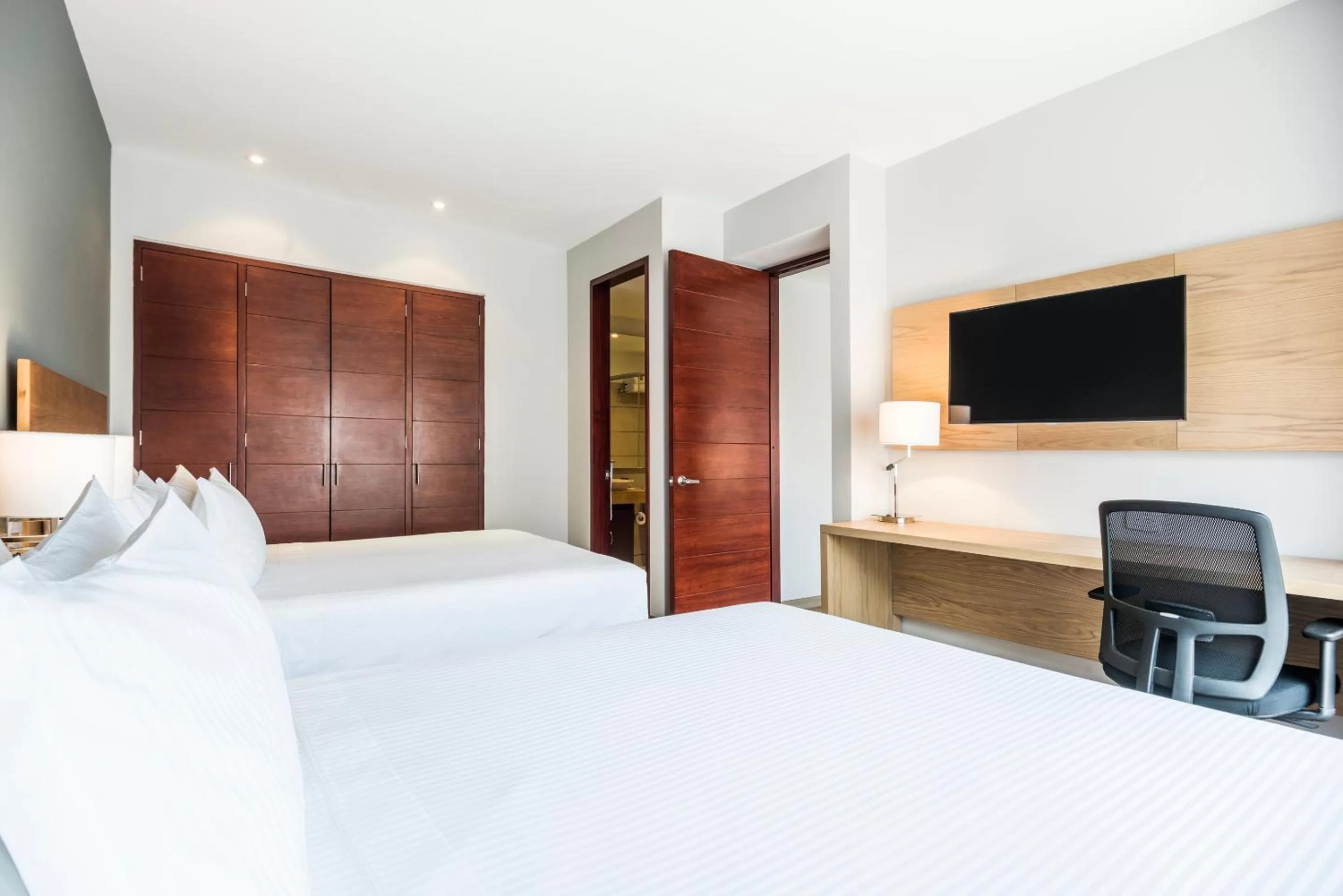 Bedroom, Bed in Cosmos 100 Executive