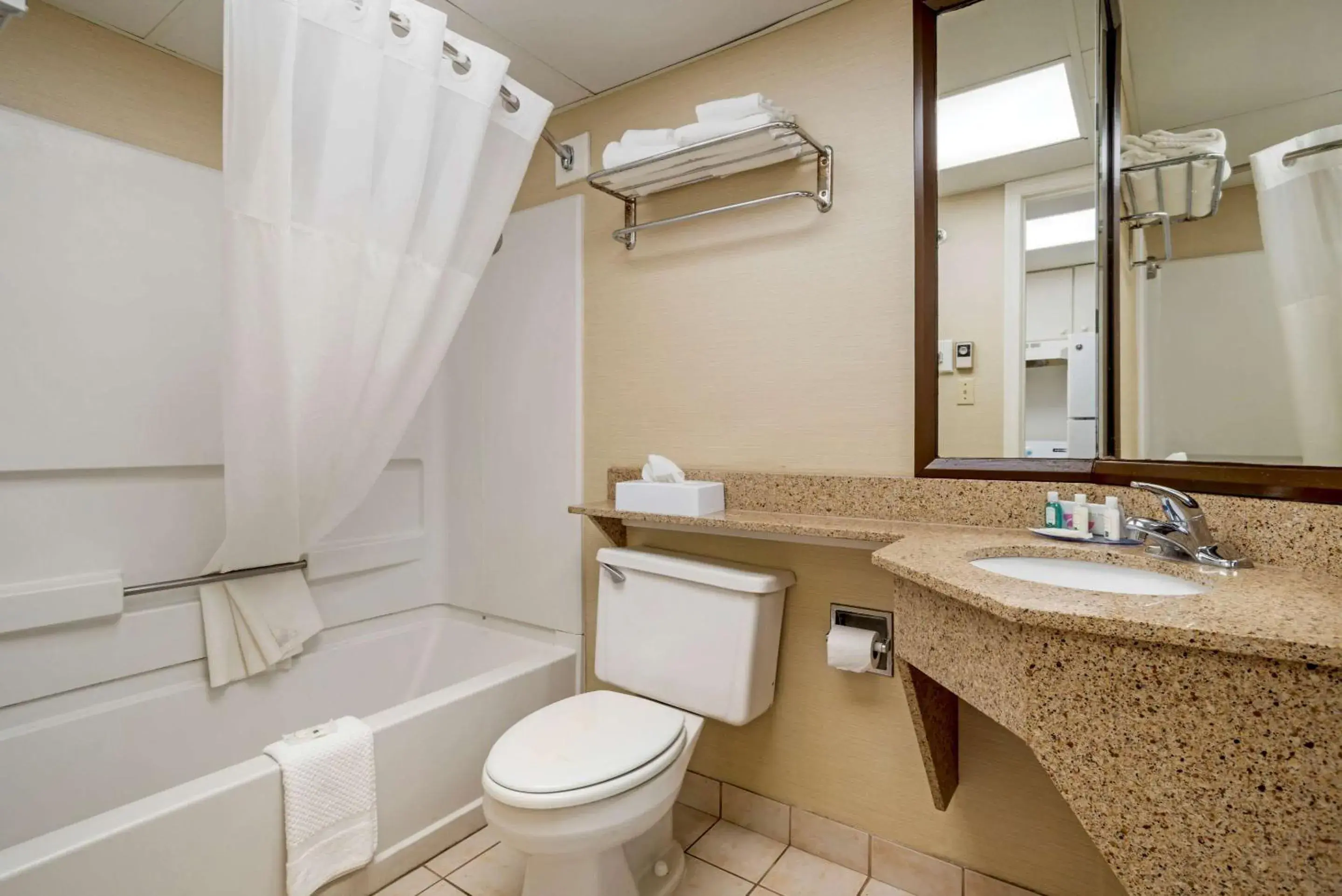 Bathroom in Quality Inn & Suites Oceanblock