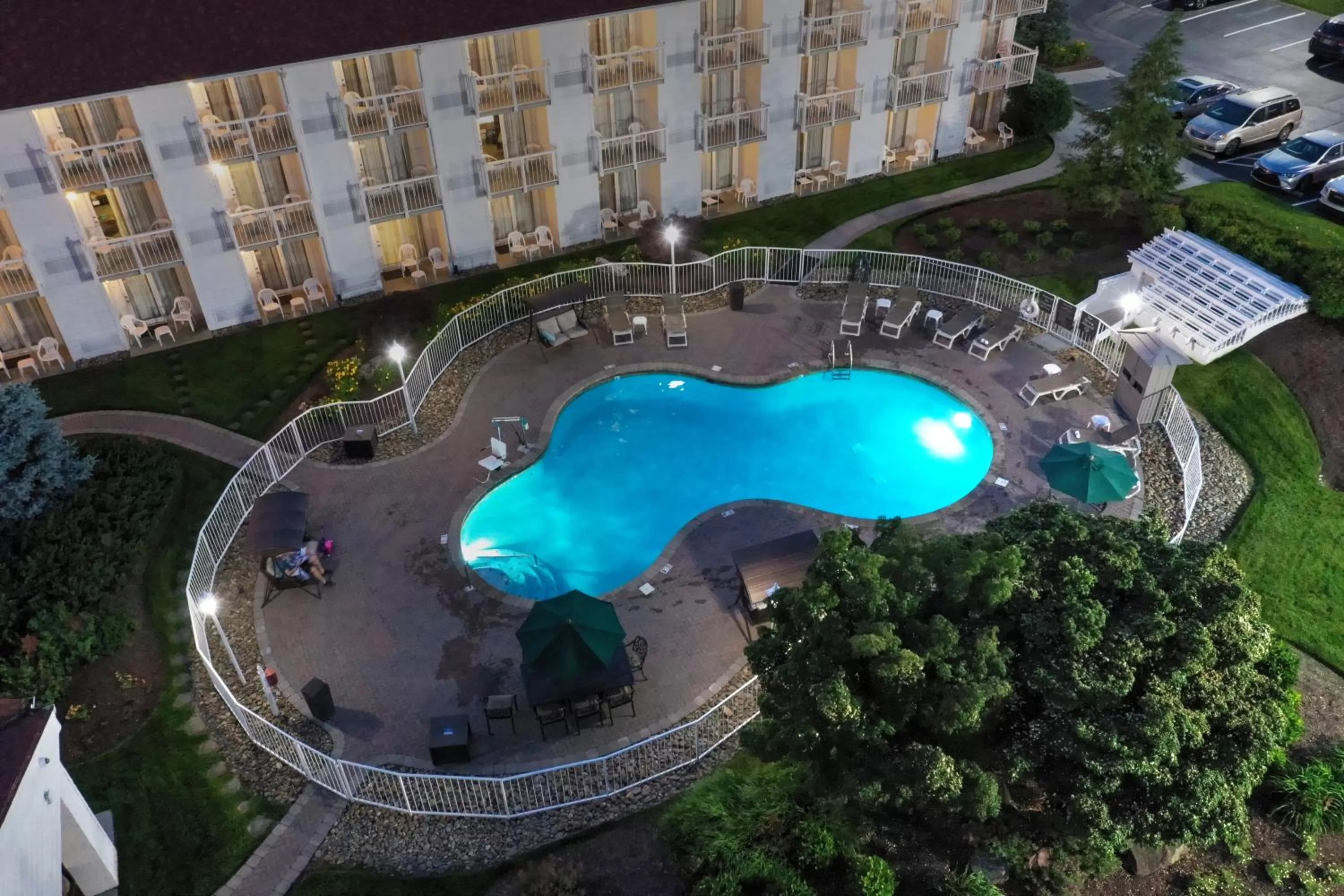 Swimming pool in The Inn at Apple Valley, an Ascend Collection Hotel