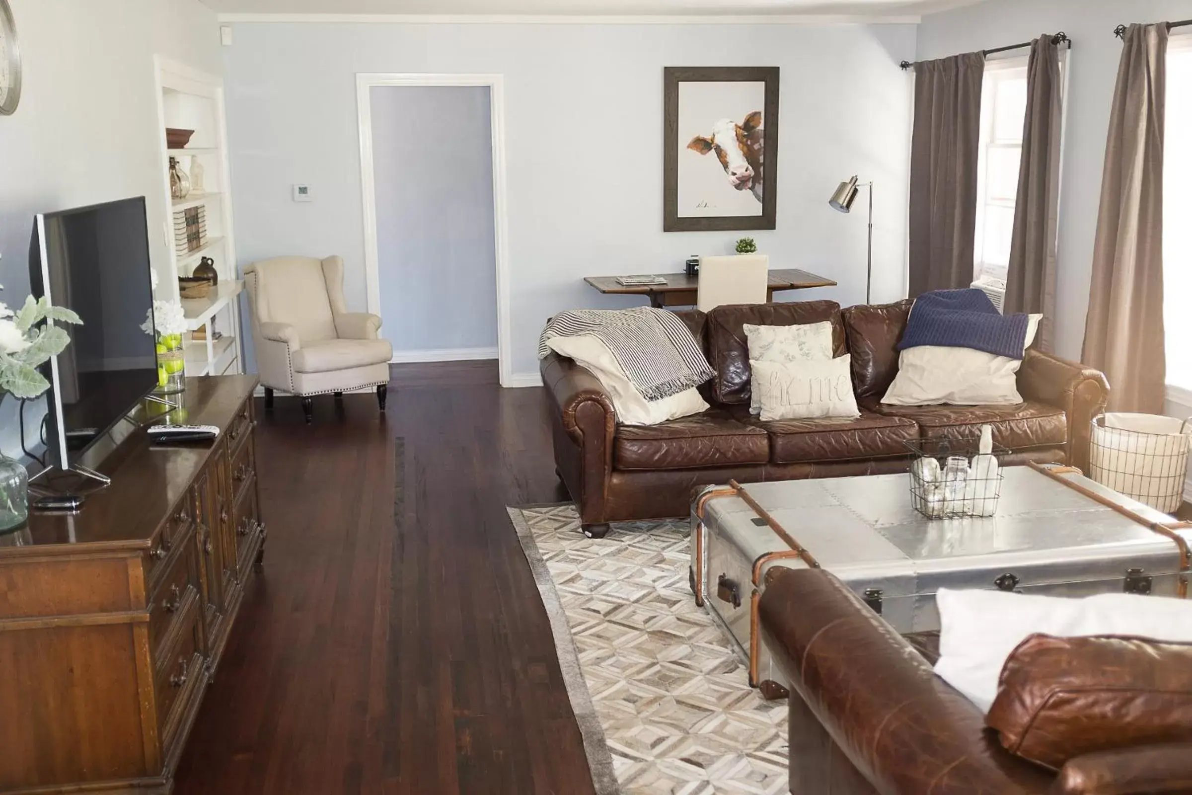 Living room, Seating Area in Apple Tree Inn