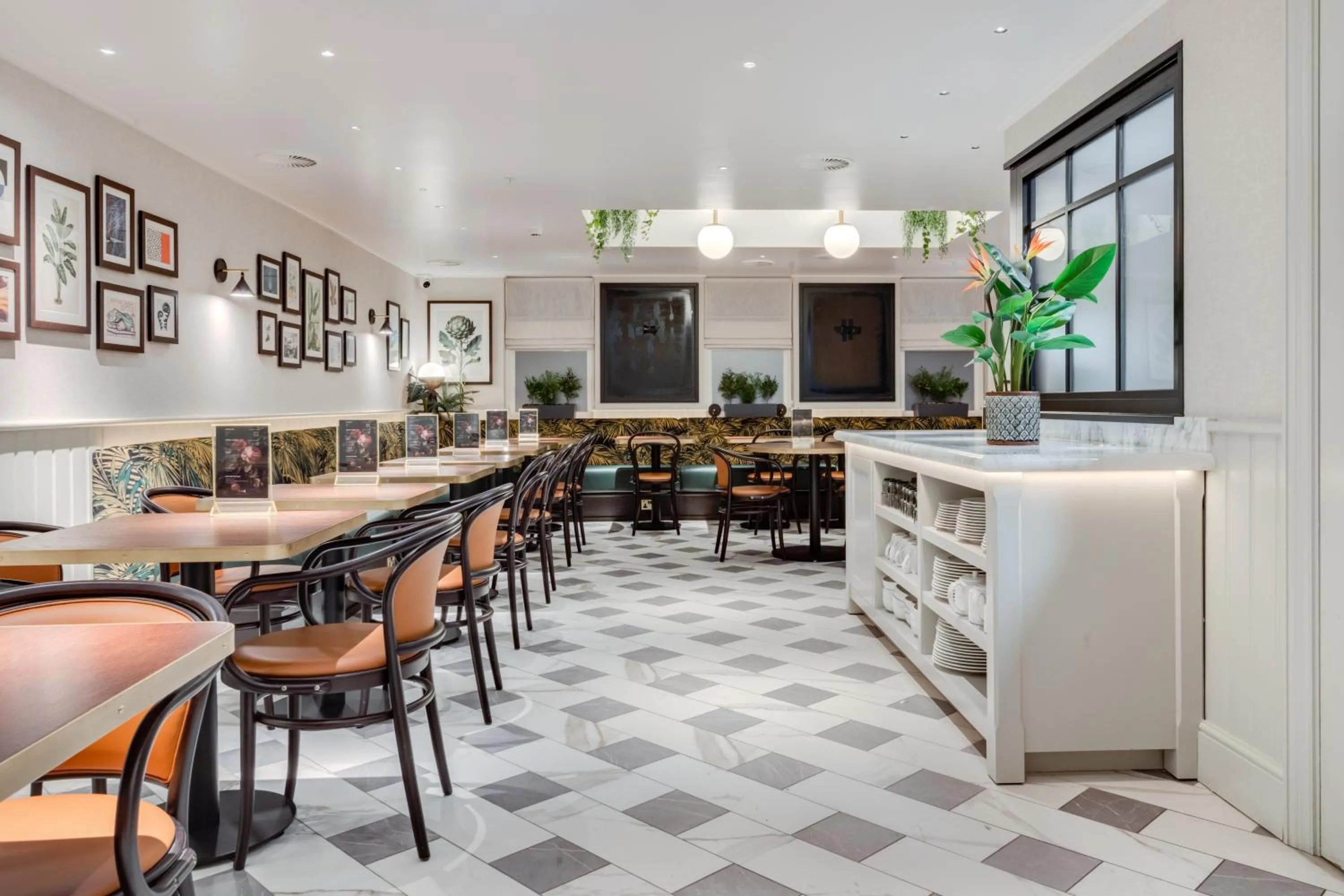 Restaurant/Places to Eat in Best Western The Boltons