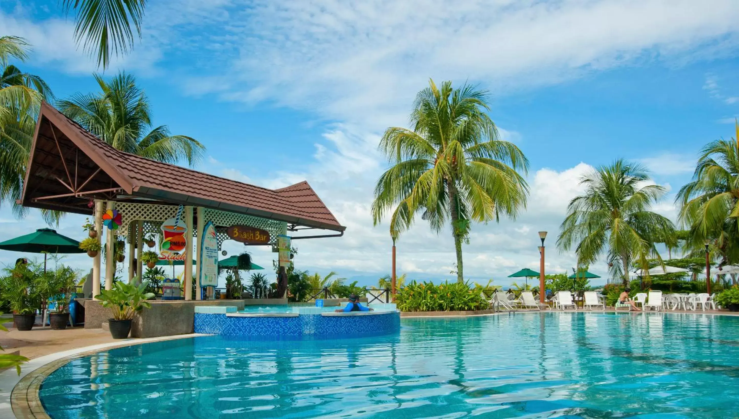 Swimming Pool in Flamingo Hotel by the Beach, Penang