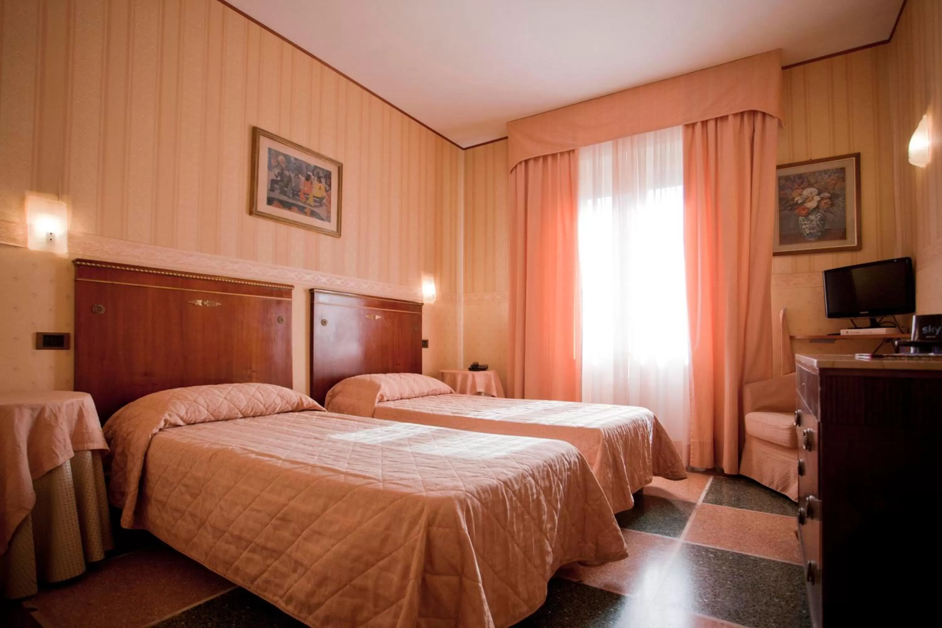 Photo of the whole room, Bed in Hotel La Pace