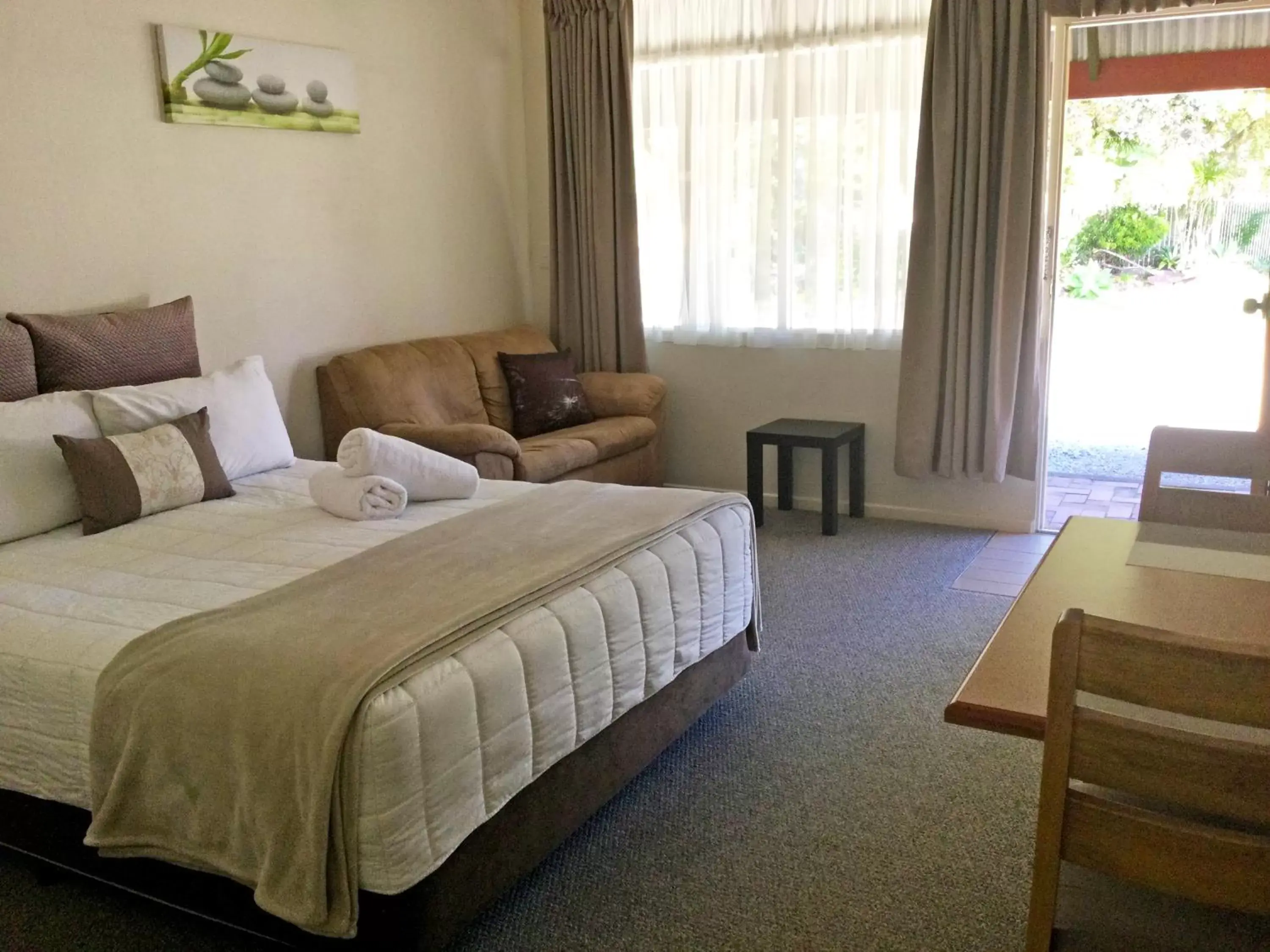 Guests, Bed in Alstonville Settlers Motel