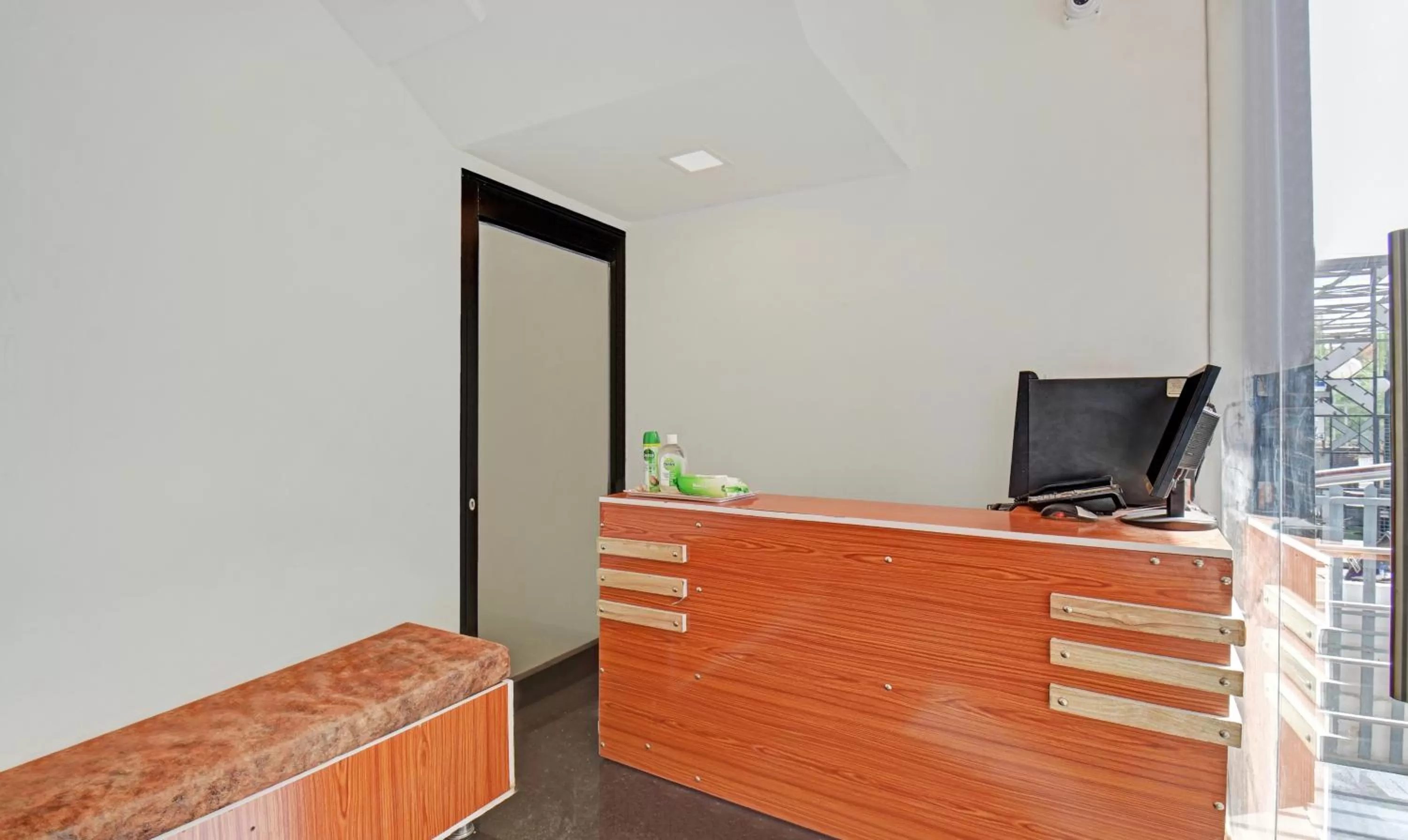 TV and multimedia in Treebo Villa Inn Aurangabad