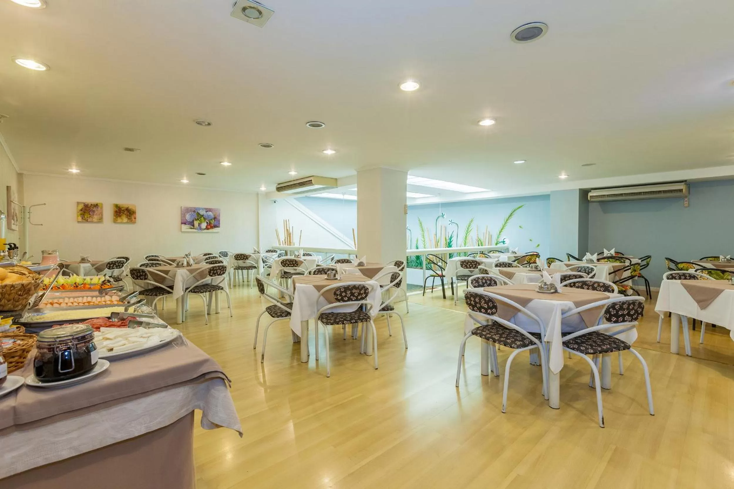 Area and facilities, Restaurant/Places to Eat in Tri Hotel Smart Caxias