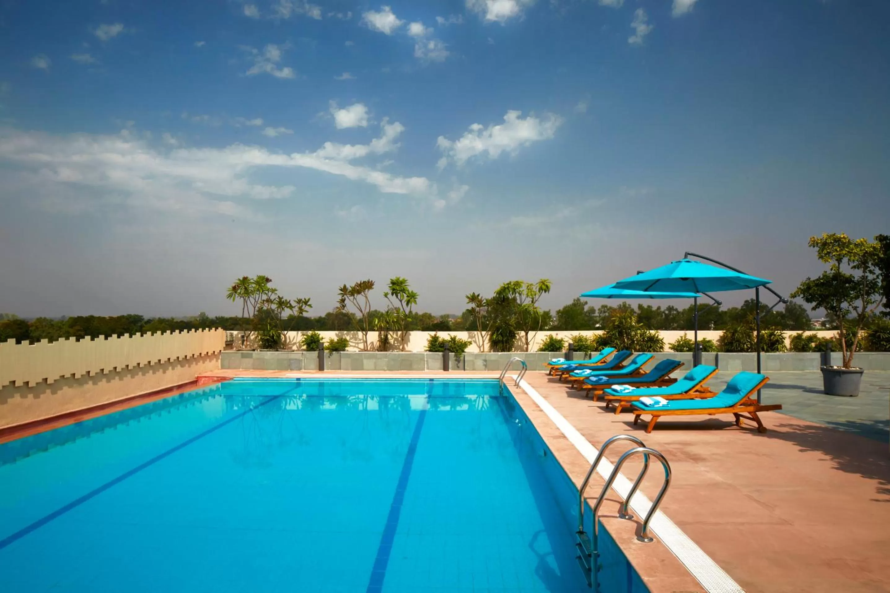 Pool view in Courtyard by Marriott Bilaspur