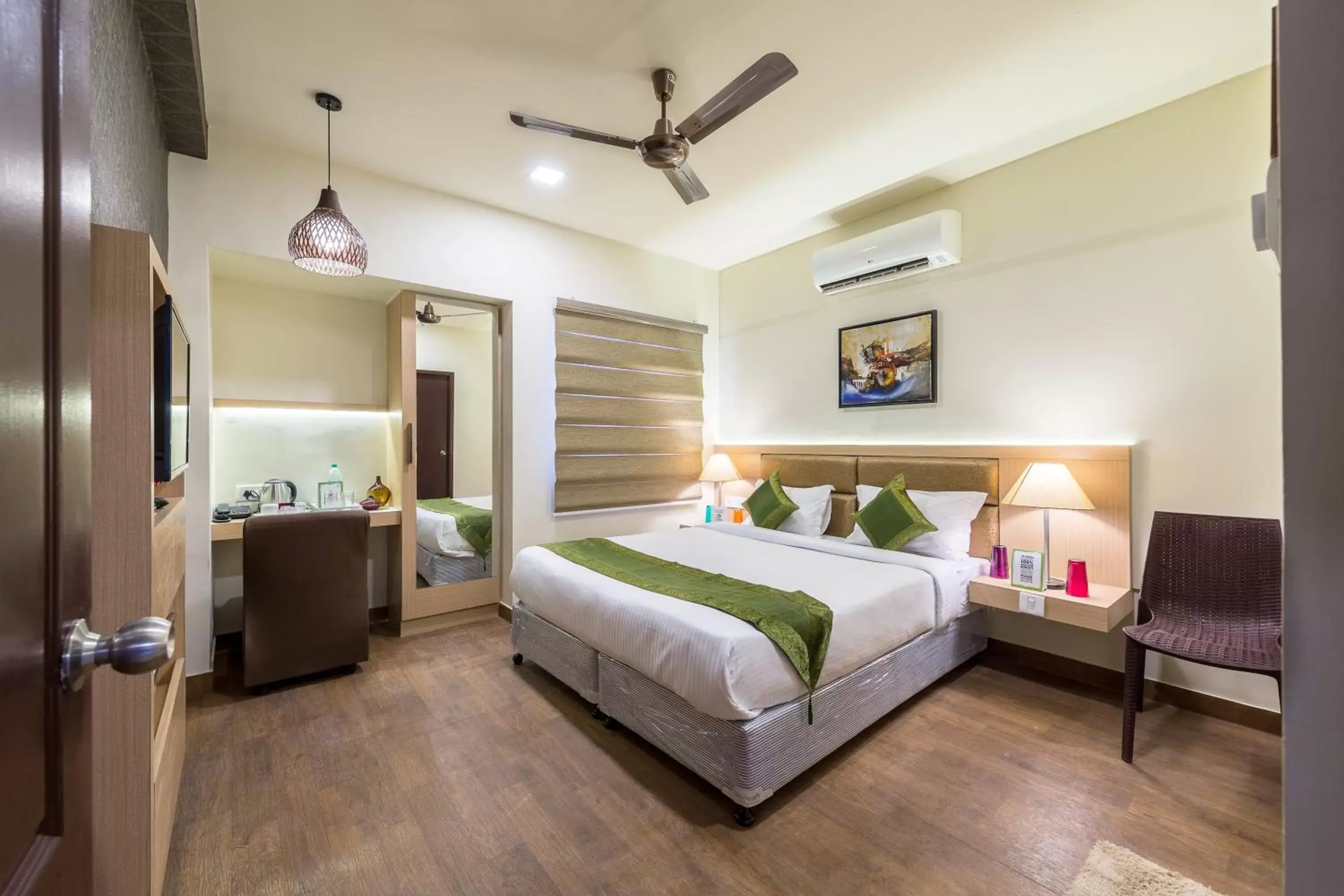 Photo of the whole room, Bed in Treebo Trend Nestlay Casa Egmore