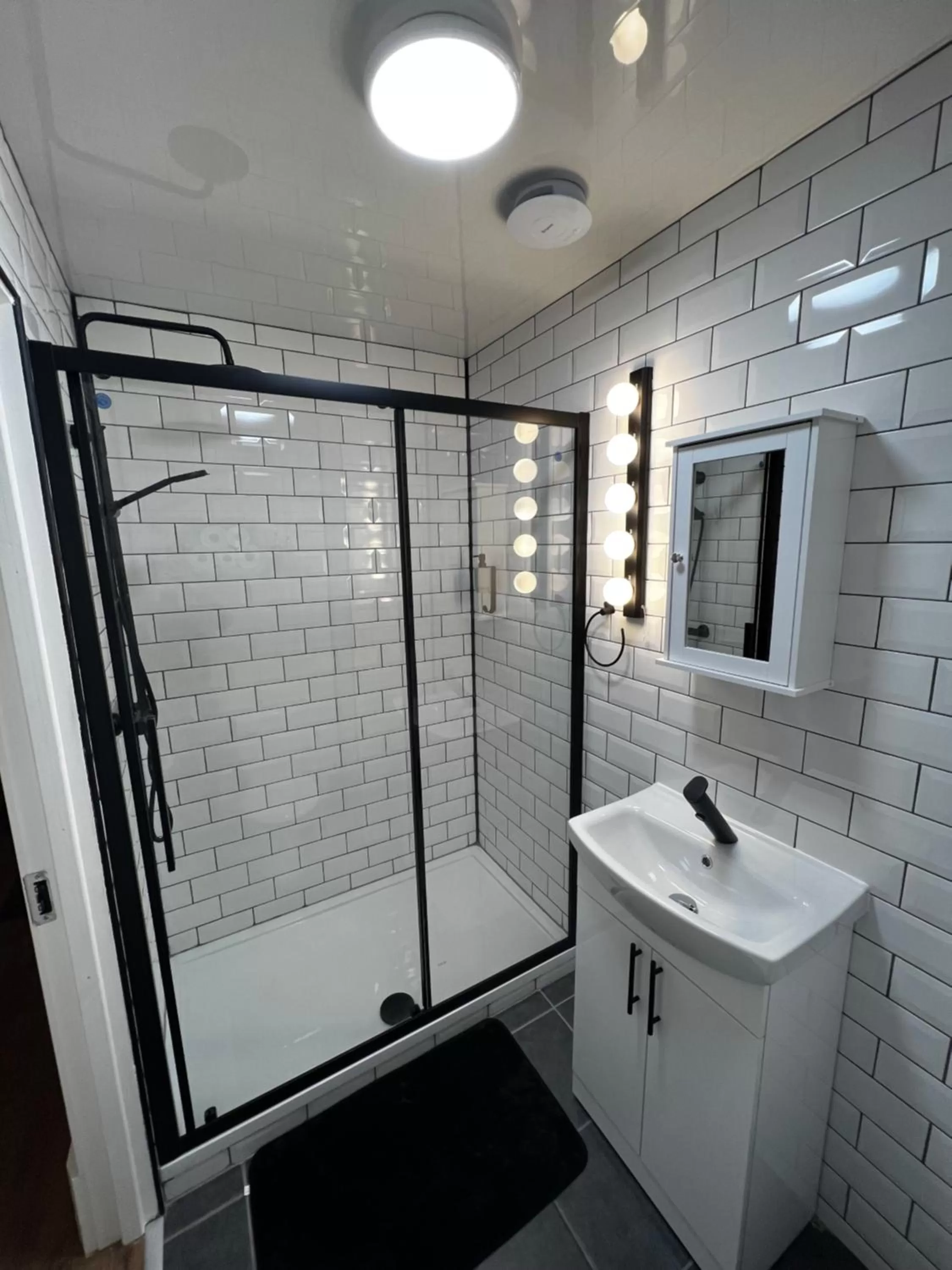 Amani Apartments - Glasgow City Centre