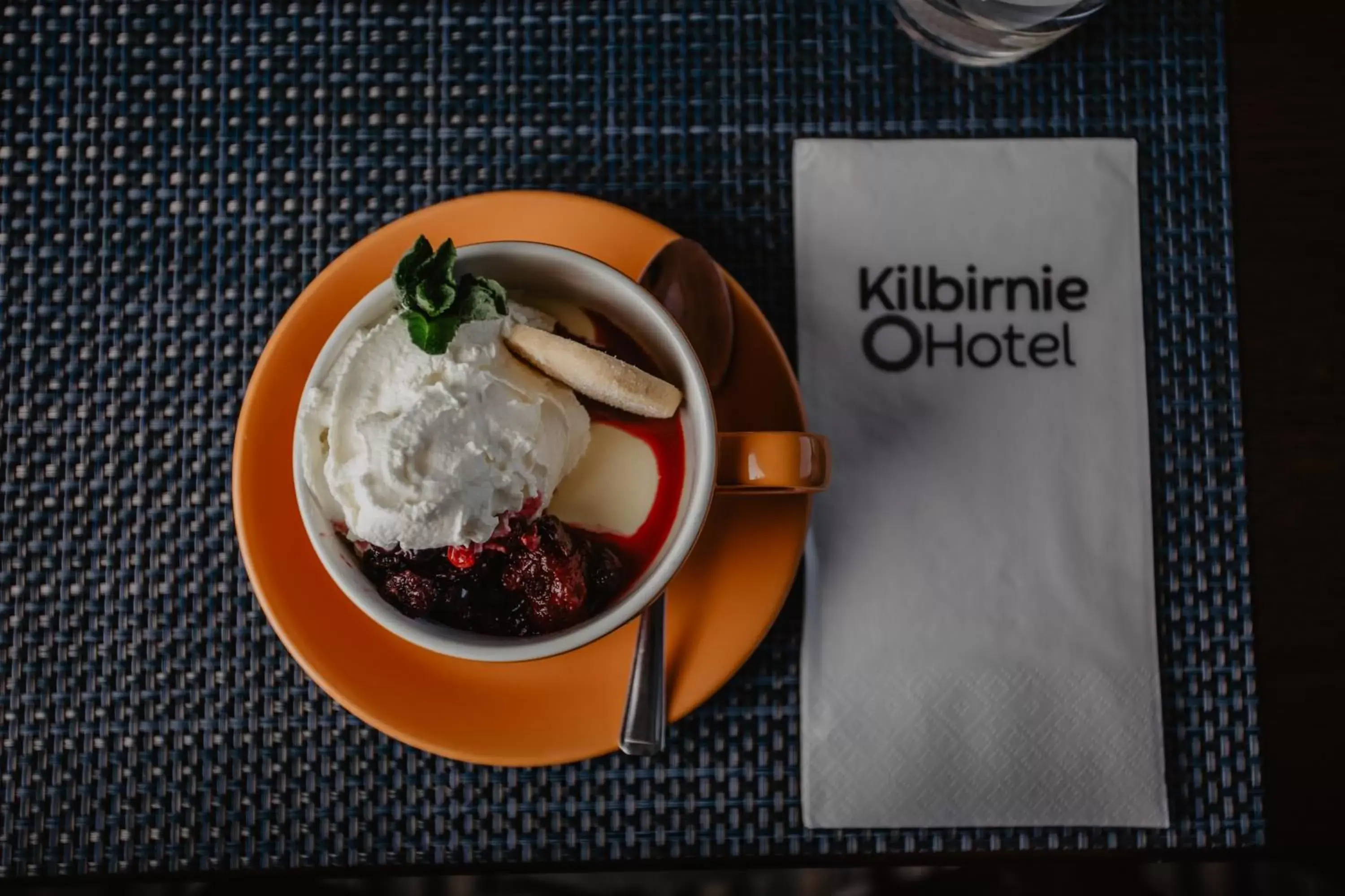 Food and drinks in The Kilbirnie Hotel