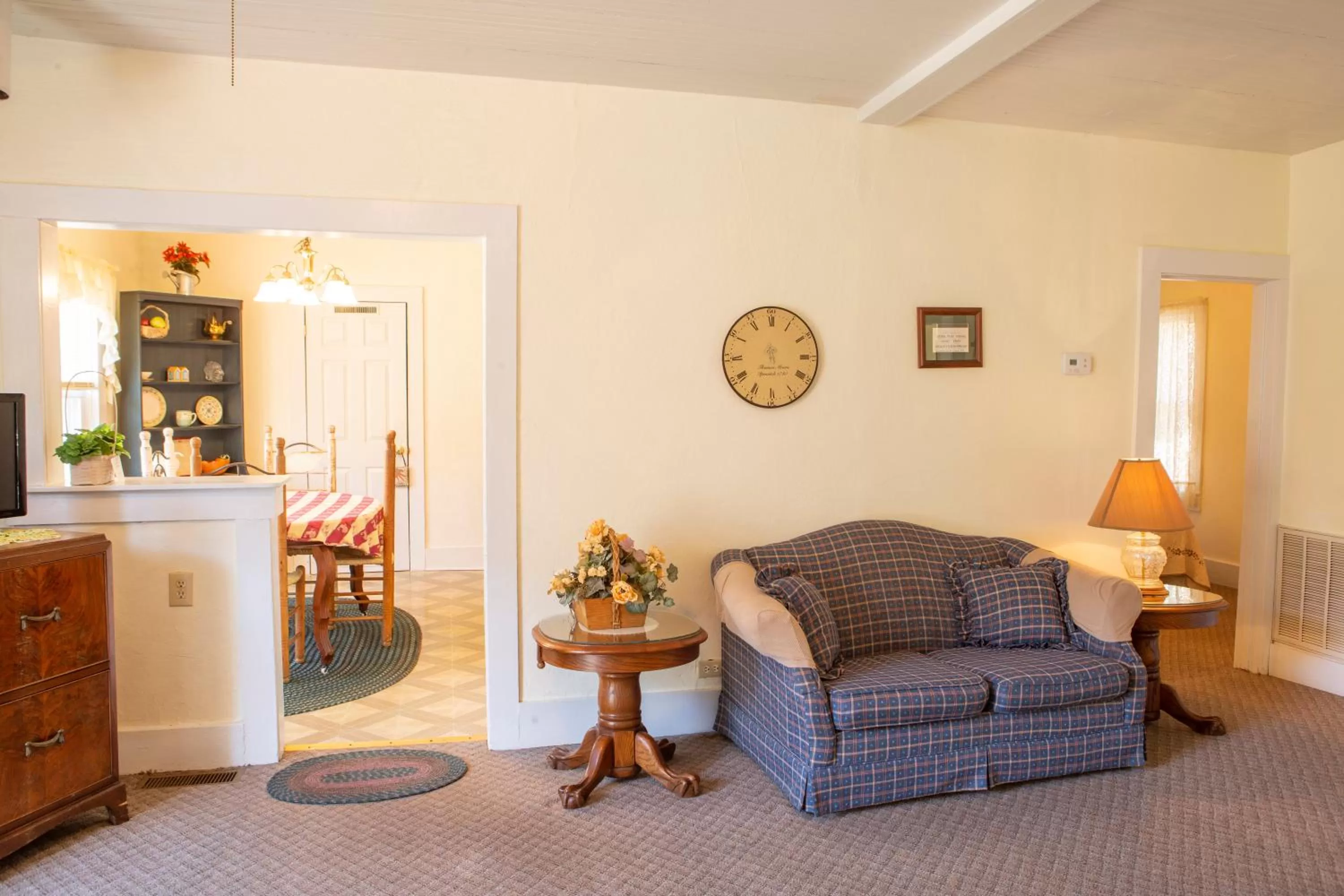 Living room, Seating Area in The Chimney Rock Inn & Cottages