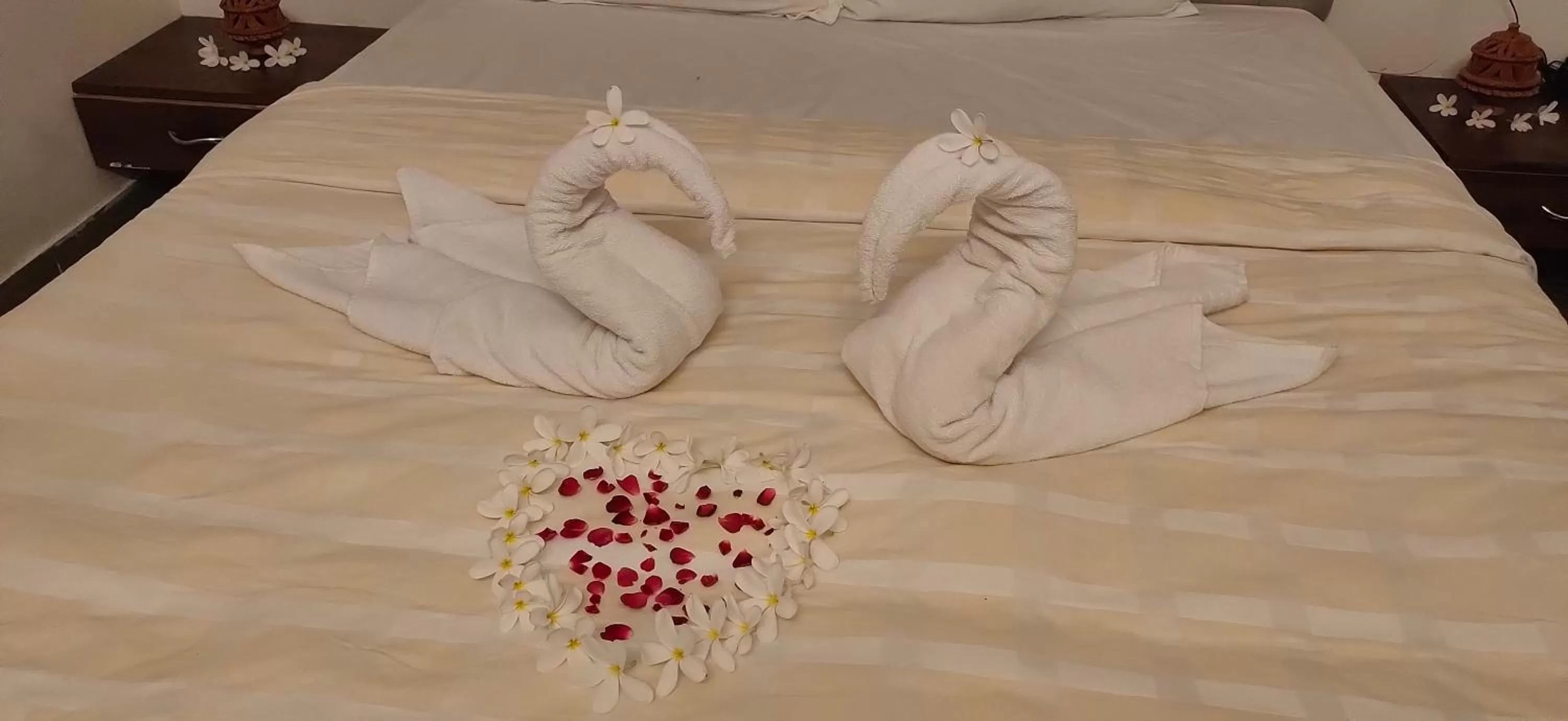 Bed in Royal Heritage Haveli Udaipur