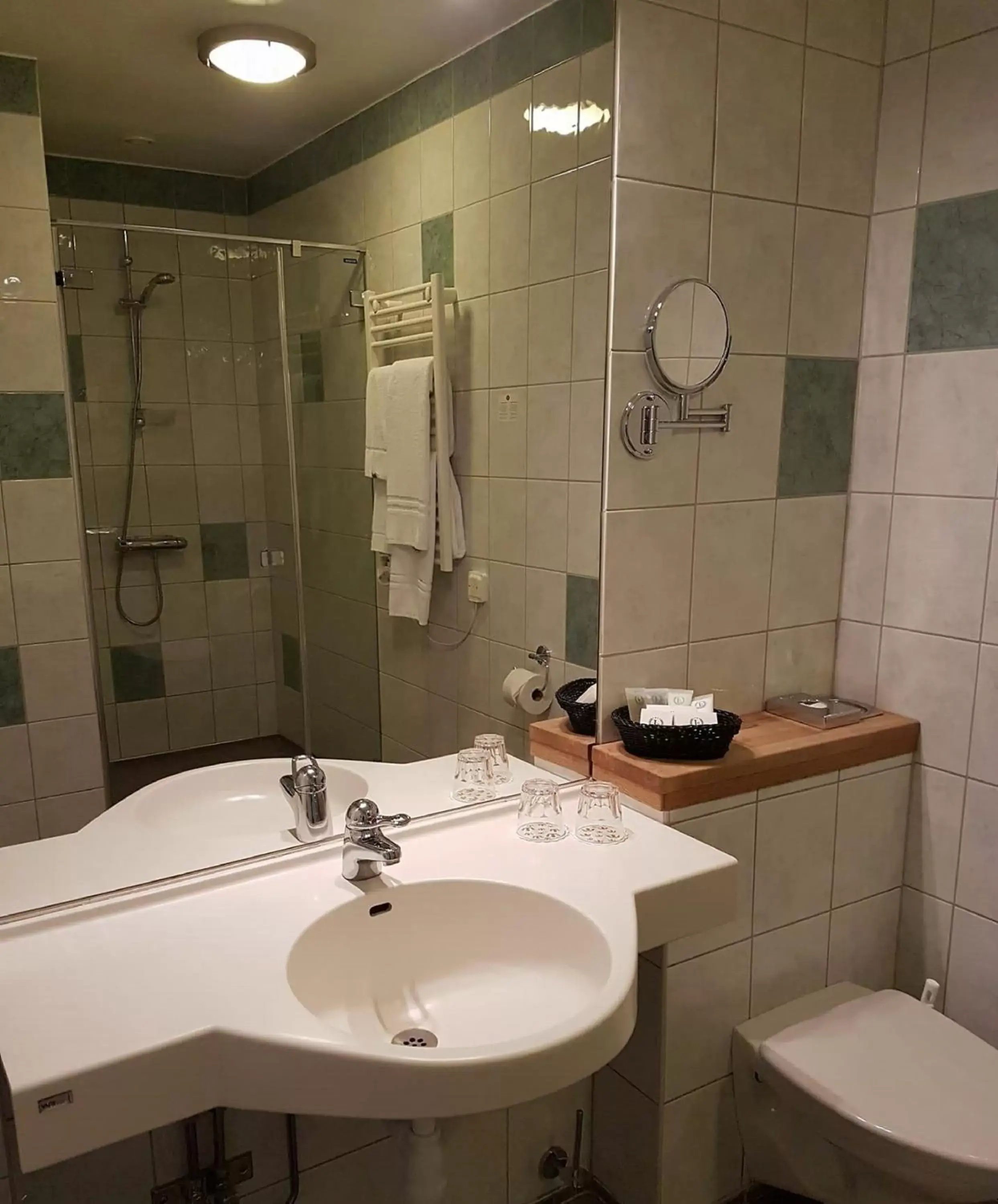 Bathroom in Hotell Linnea; Sure Hotel Collection by Best Western