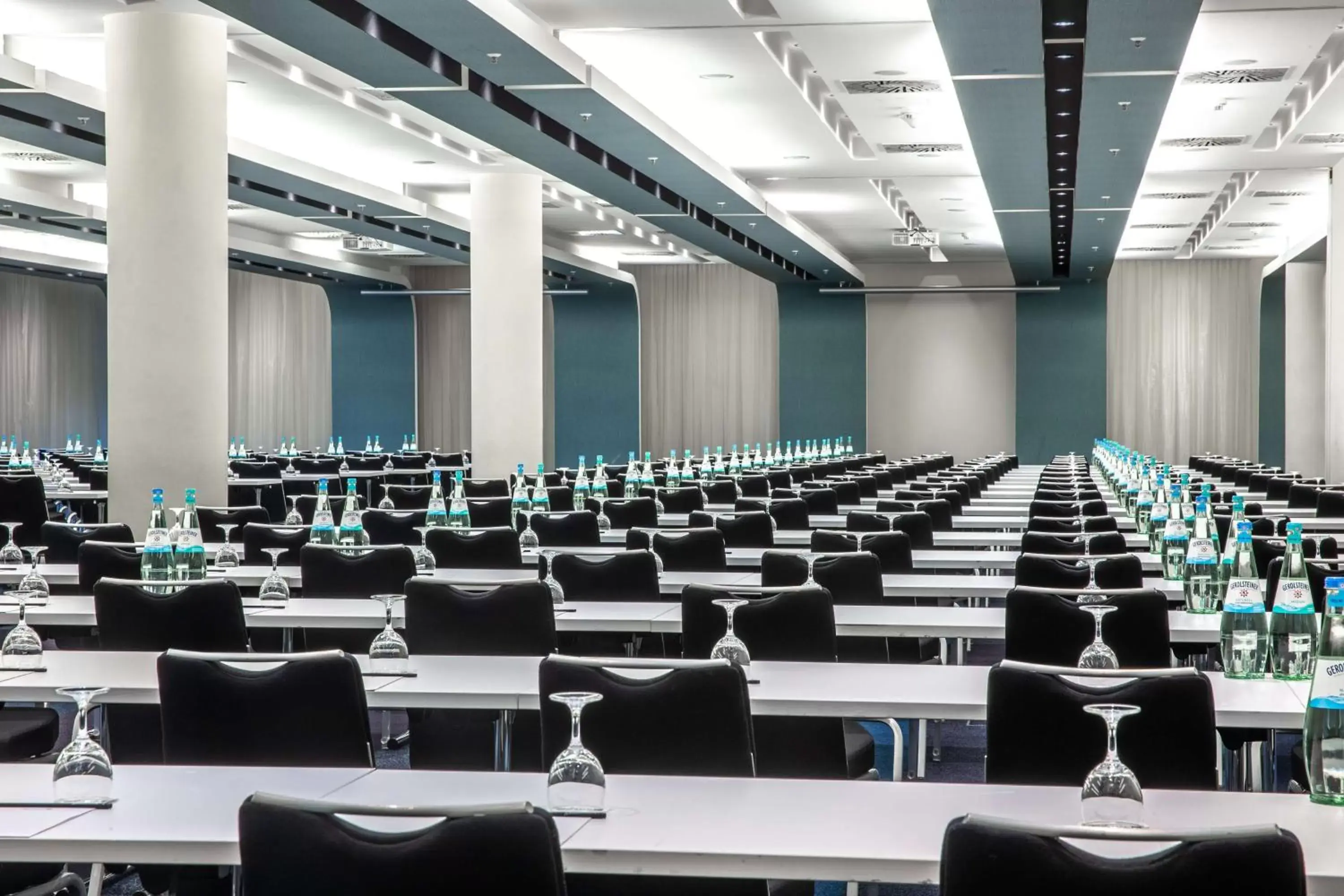 Business facilities in Radisson Blu Hotel, Hamburg