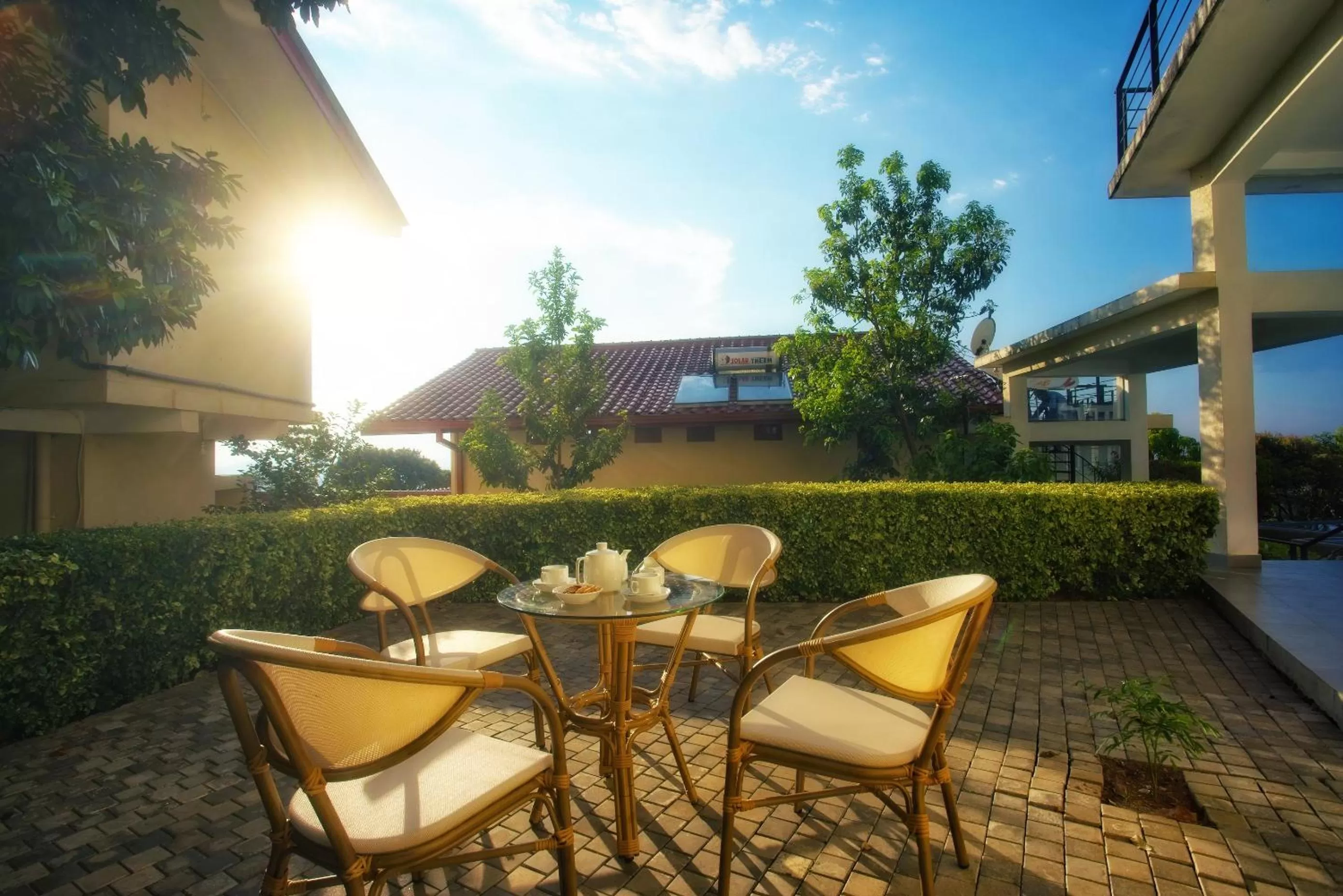 Restaurant/places to eat in The Kandyan Villa