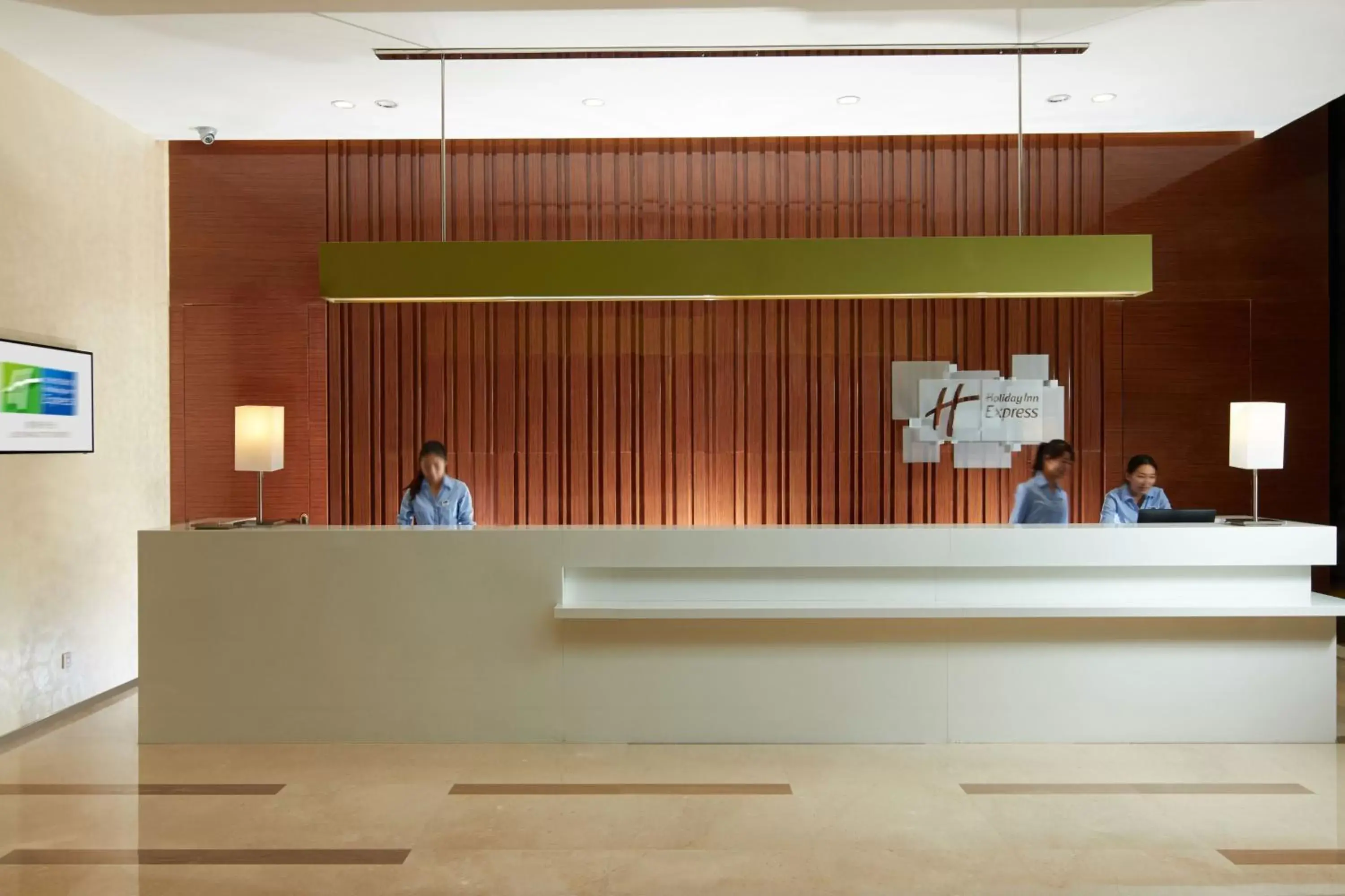 Property building, Lobby/Reception in Holiday Inn Express Luoyang City Center, an IHG Hotel