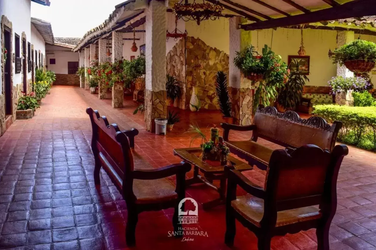 Standard Quadruple Room in Hotel Hacienda Santa Barbara Standard Quadruple Room in Hotel Hacienda Santa Barbara